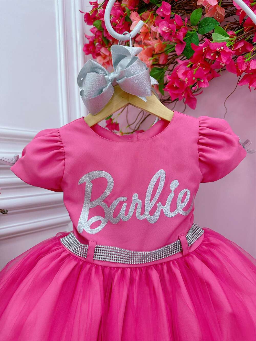 Vestido Infantil Barbie Rosa Chiclete Com Cinto de Strass