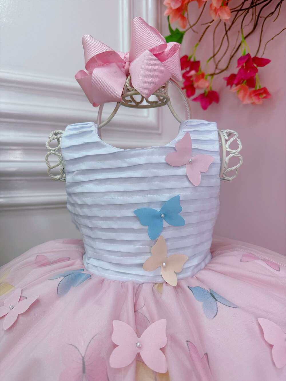 Vestido Infantil Branco Peito Plissado Saia Rosa Borboletas