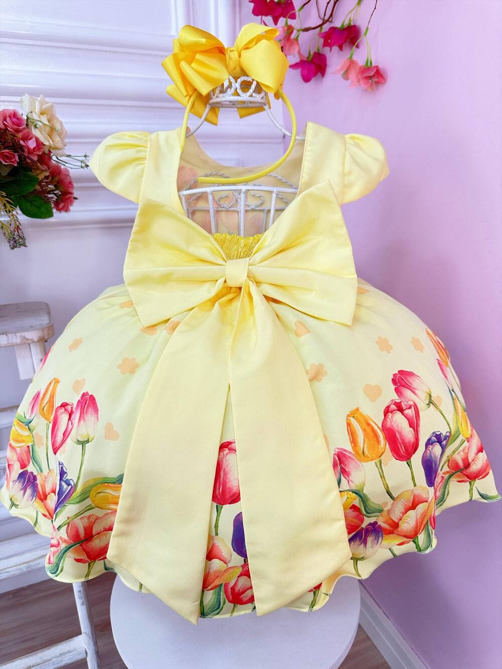 Vestido Infantil Amarelo Flores Tulipas Cinto Pérolas Luxo