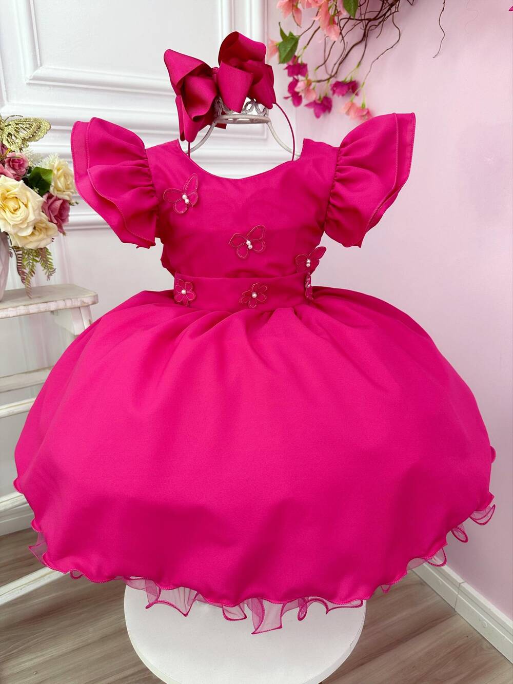 Vestido Infantil Pink Com Apliques de Borboletas e Flores