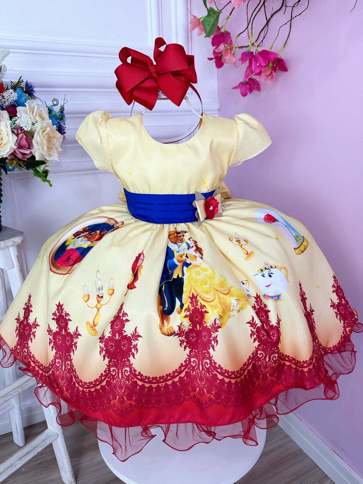 Vestido Infantil Bela e a Fera Amarelo Broche Flor Princesa