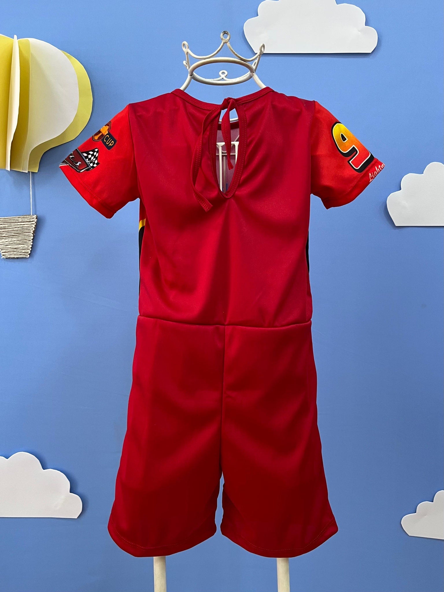 Fantasia Infantil Temática do Relâmpago McQueen Festas