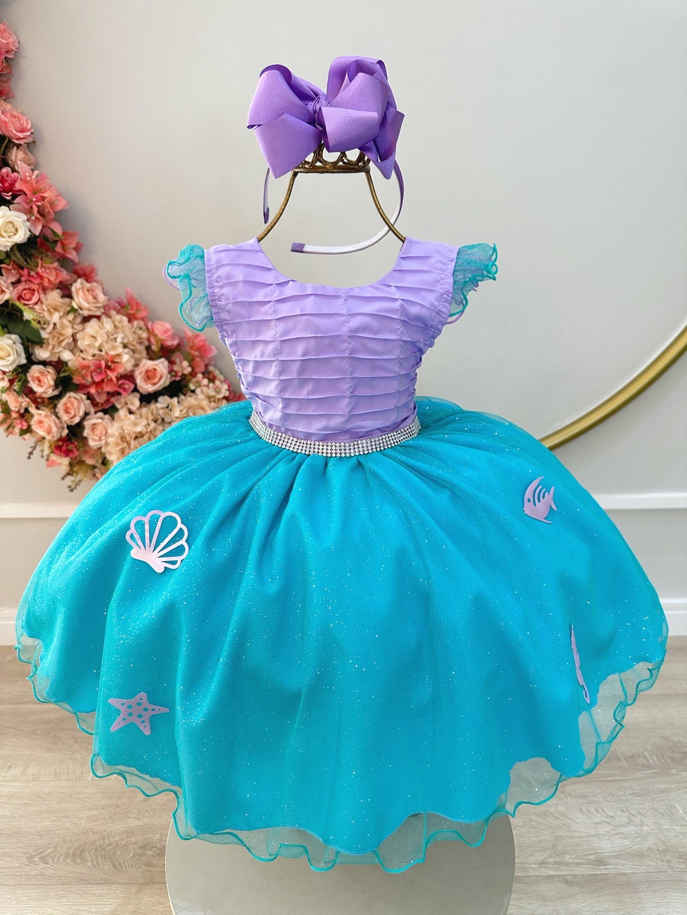 Vestido Infantil Ariel Apliques Fundo do Mar e Busto Plissado