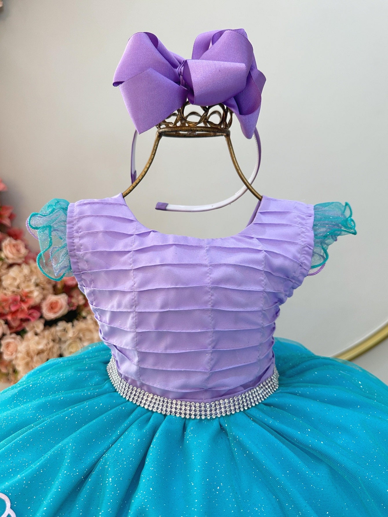 Vestido Infantil Ariel Apliques Fundo do Mar e Busto Plissado