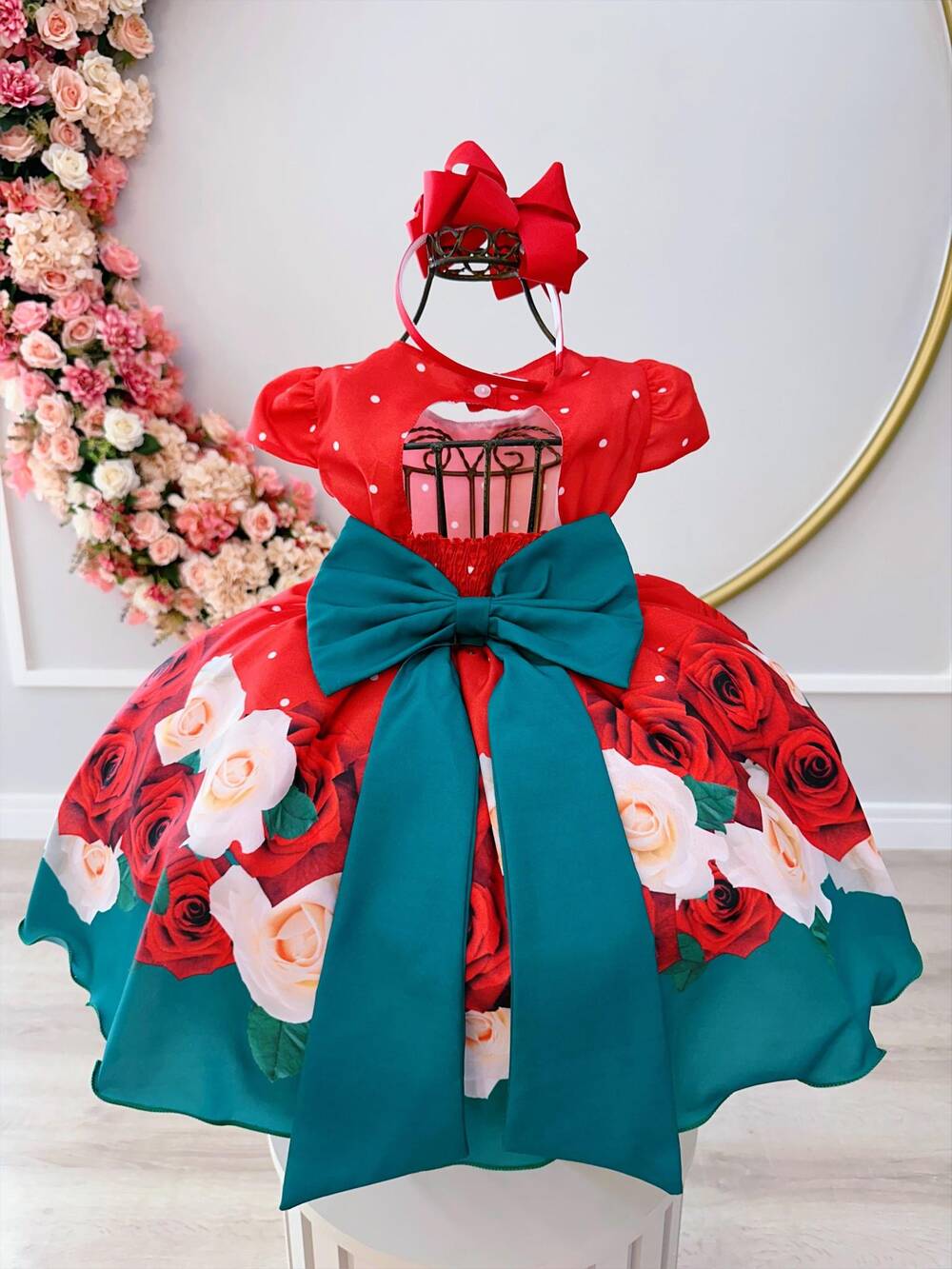 Vestido Infantil Vermelho Florido Com Cinto de Pérolas Natal