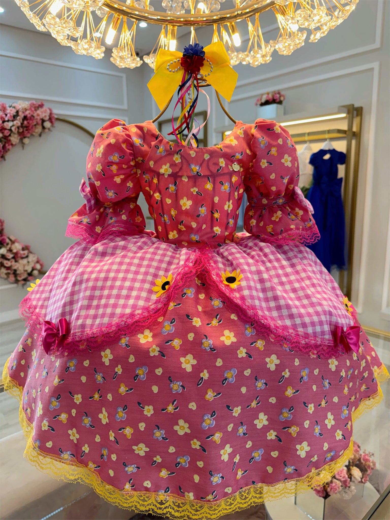 Fantasia Infantil Junino Arraiá Rosa Estampas de Florzinhas