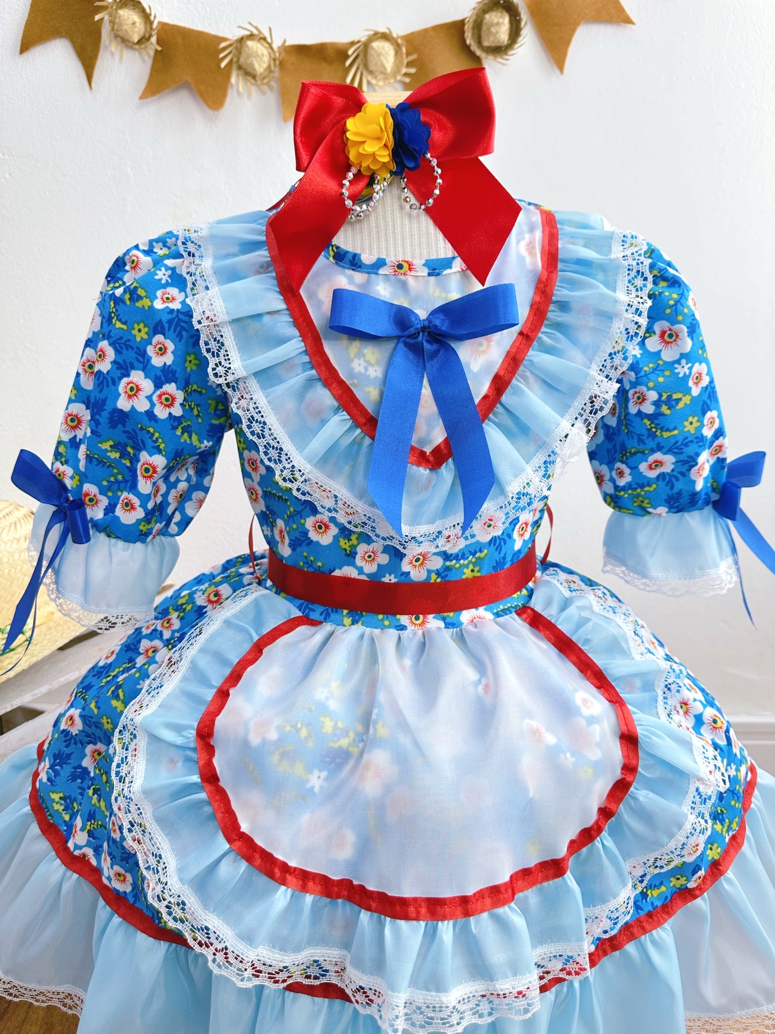 Vestido Infantil Junino Arraiá Azul Desenho Flores Coloridas