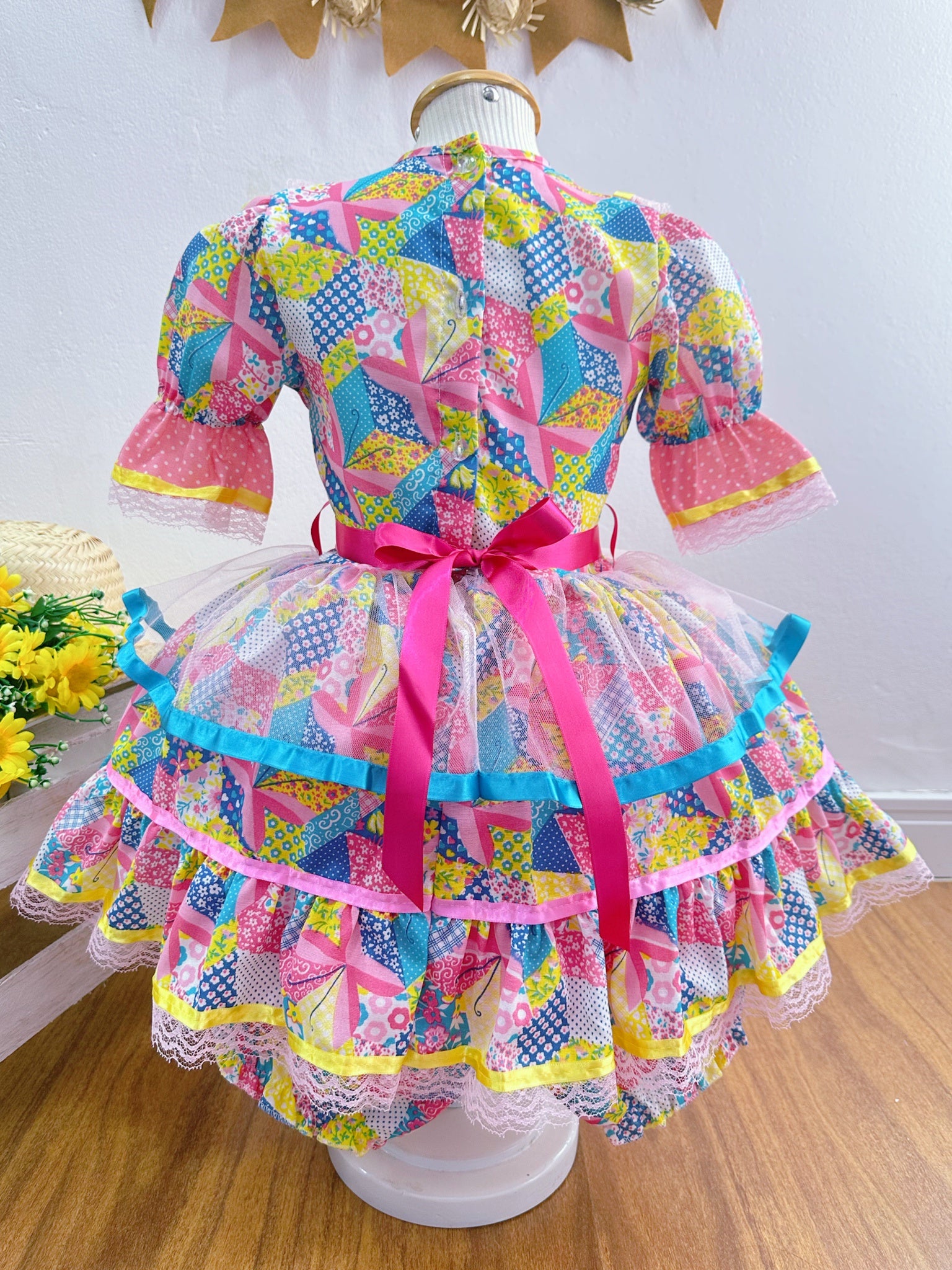 Vestido Infantil Junino Rosa Com Estampa Colorida Festas