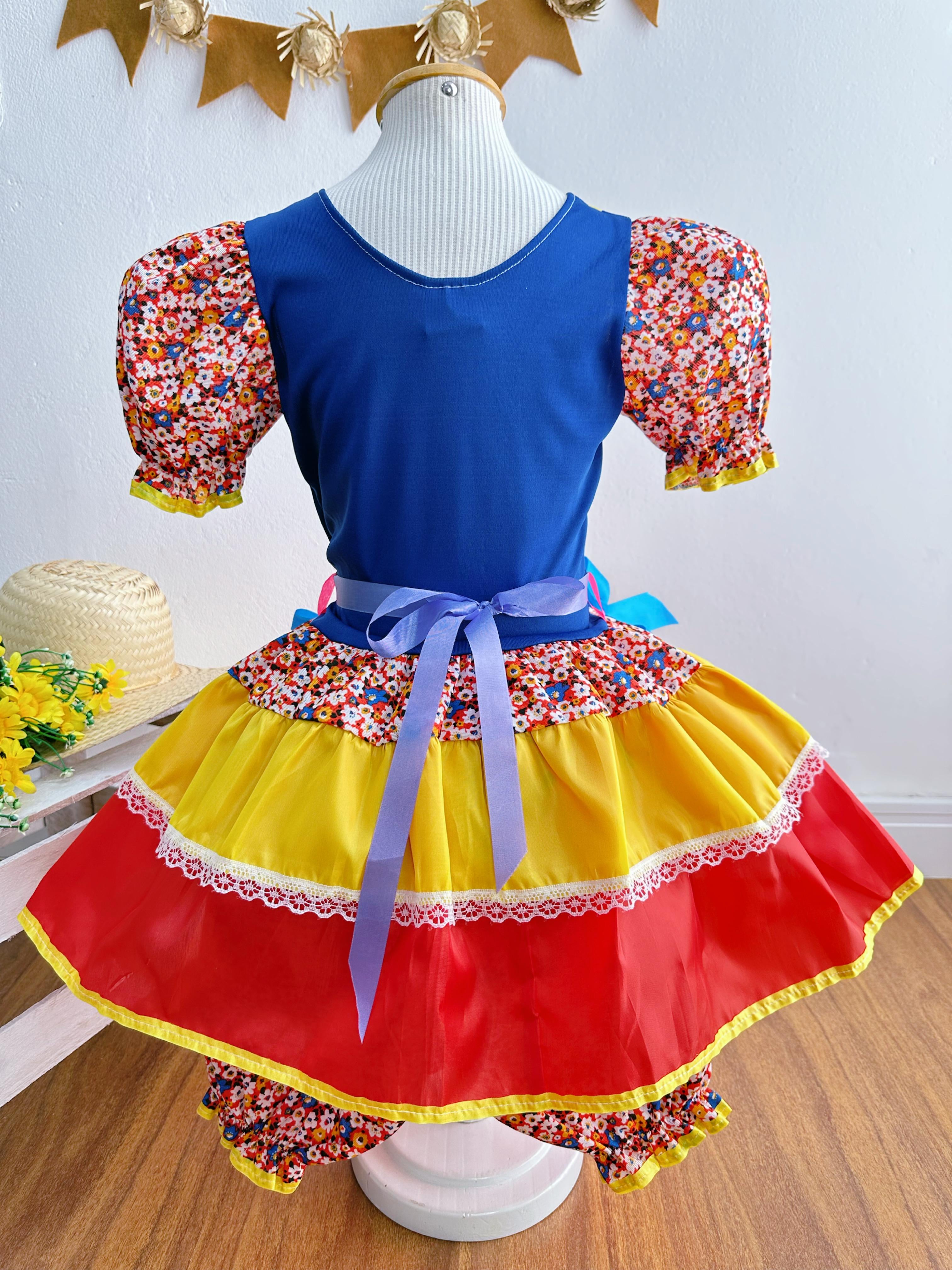 Fantasia Infantil Junino Vermelho e Azul Com Flores Coloridas