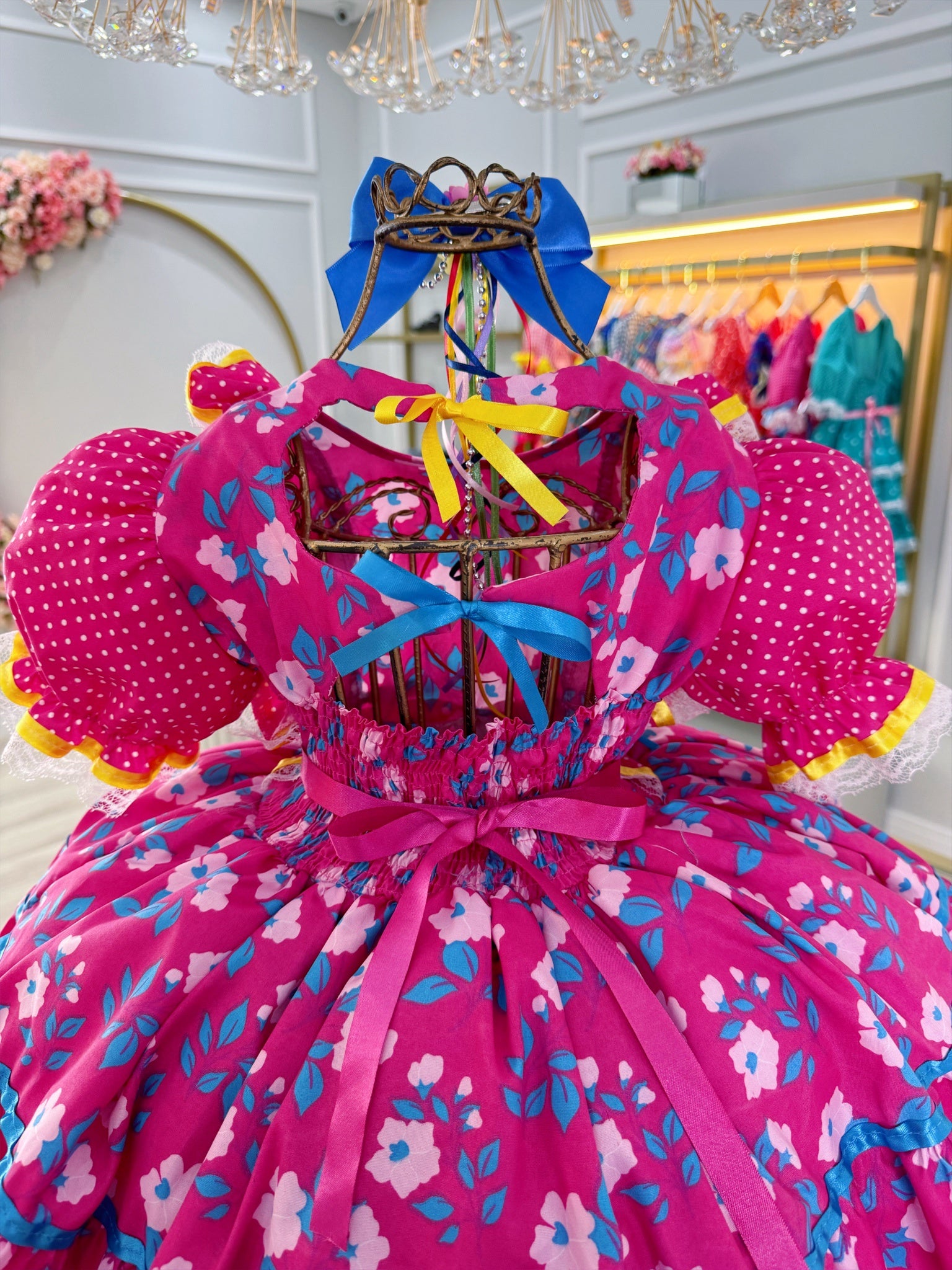 Fantasia Junino Arraiá Pink C/ Desenhos Coloridos