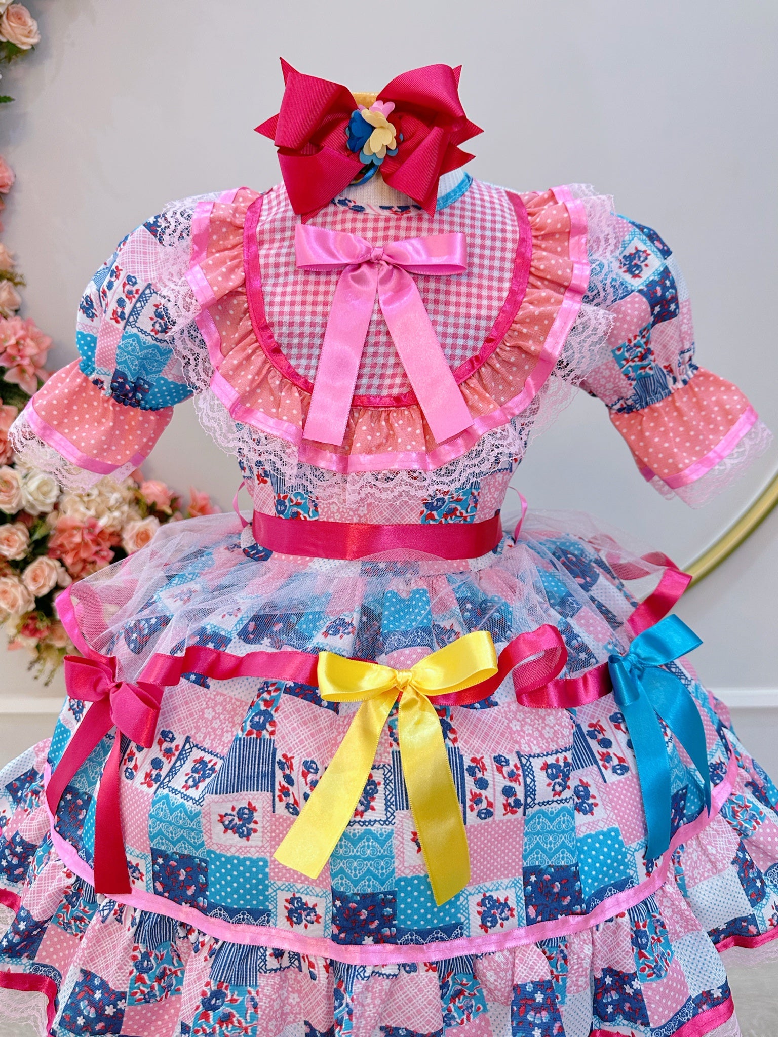 Vestido Infantil Junino Arraiá Rosa Com Florzinhas Colorida