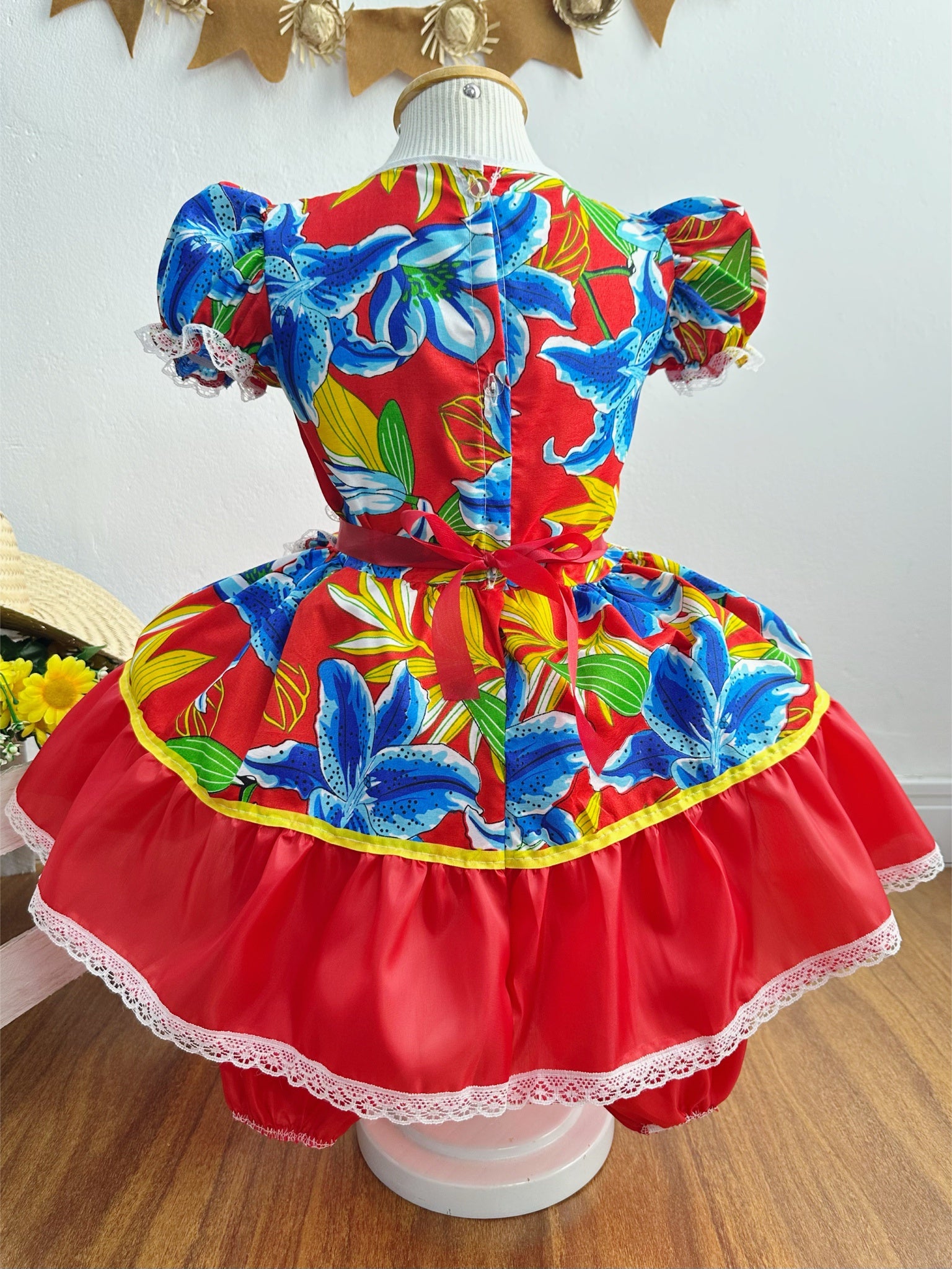 Vestido Infantil Junino Festas Caipira Vermelho e Azul Florido