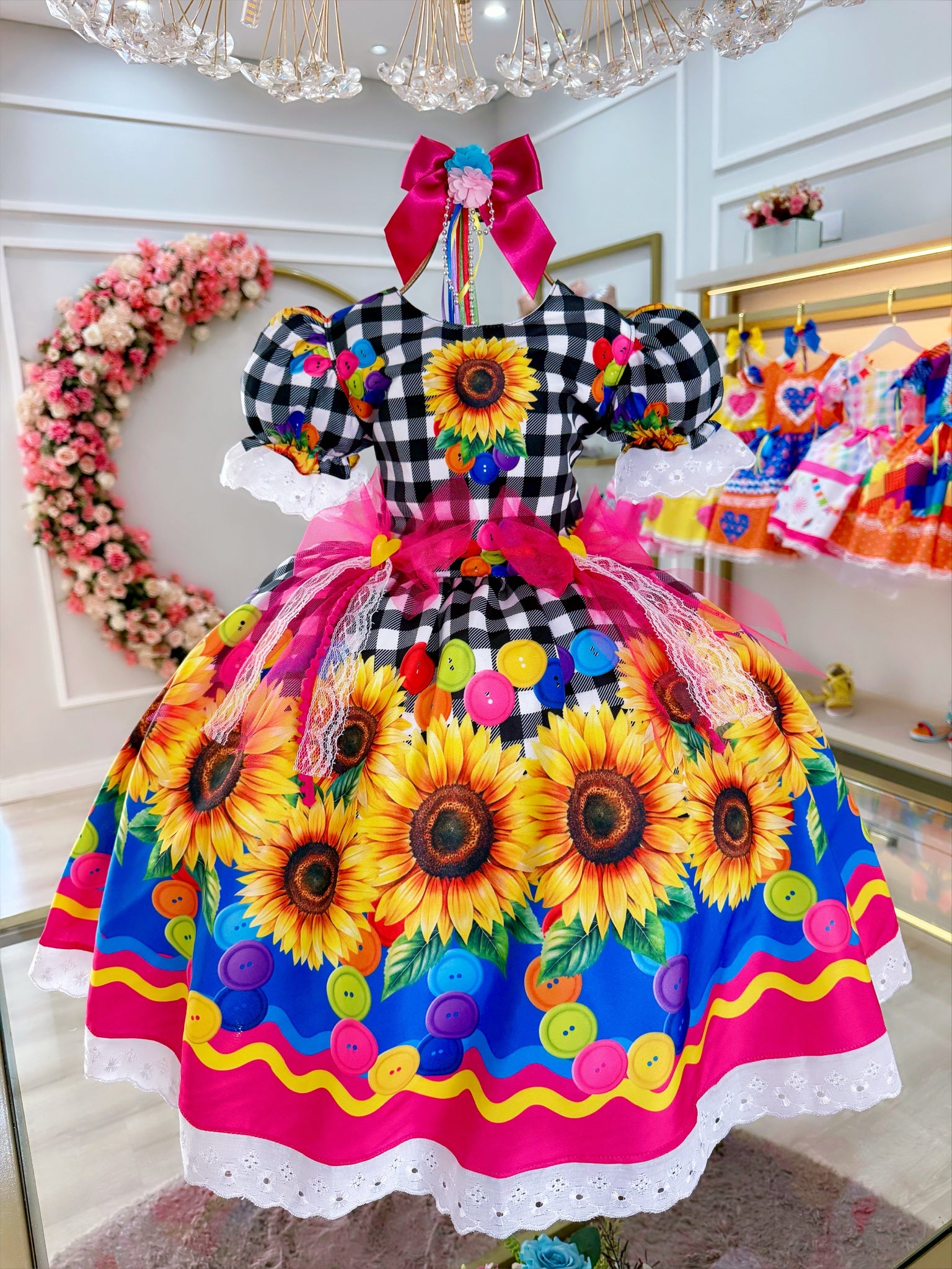 Vestido Infantil Junino Xadrez Branco e Preto Girassol Luxo