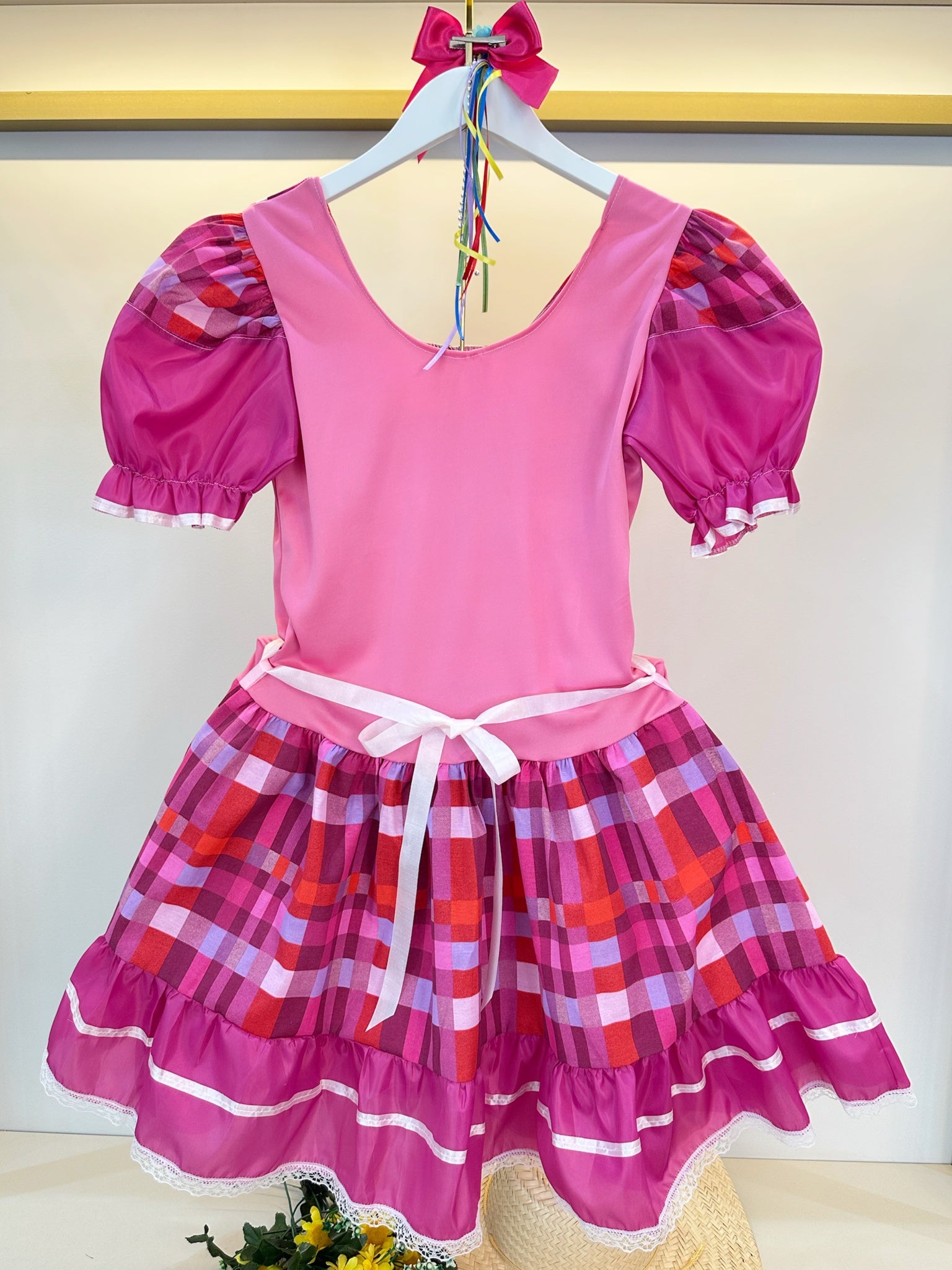 Fantasia Adulto Junino Arraiá Rosa Chiclete Xadrez Colorido
