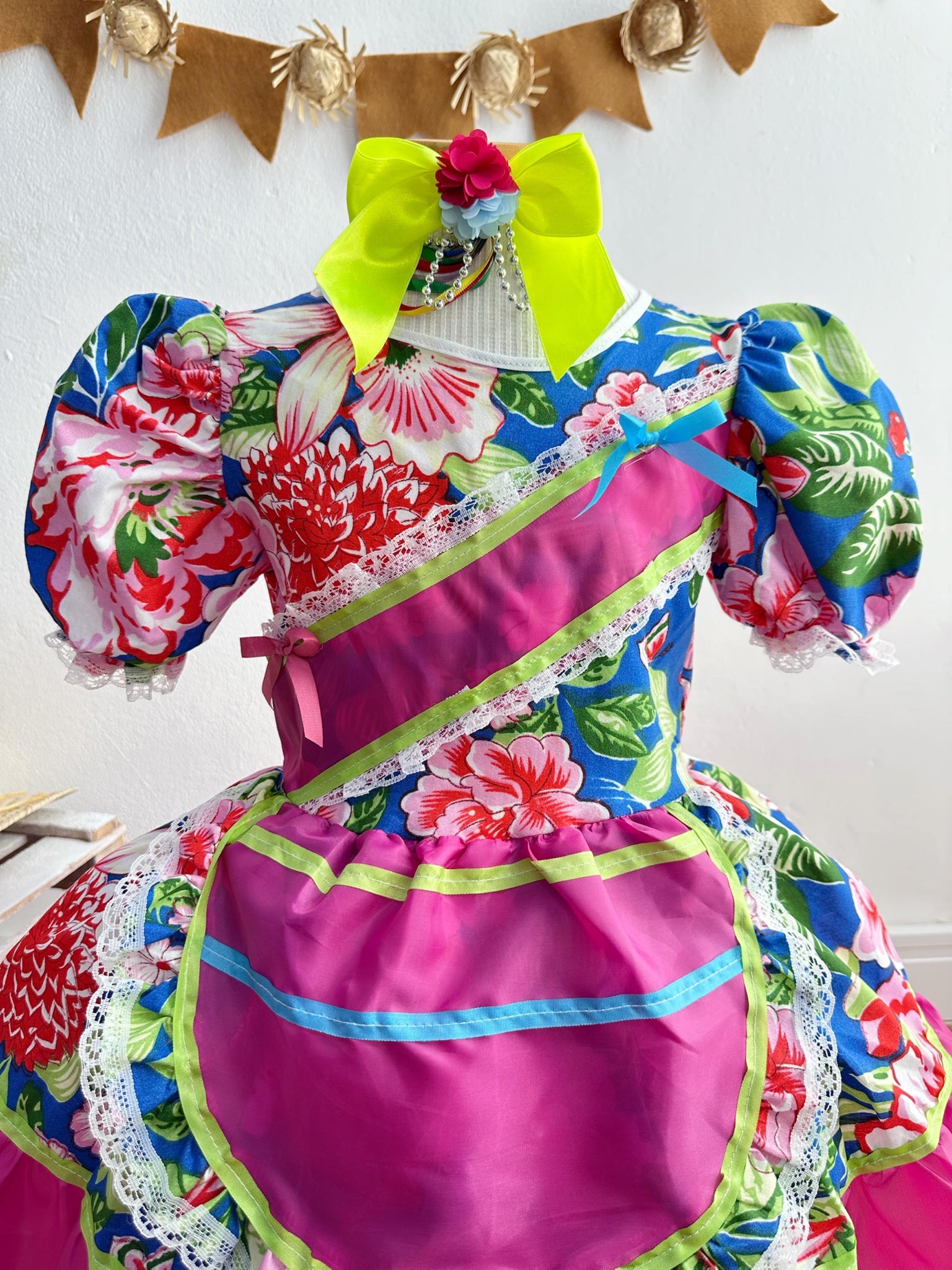 Vestido Infantil Junino Caipira Azul Florzinhas Coloridas