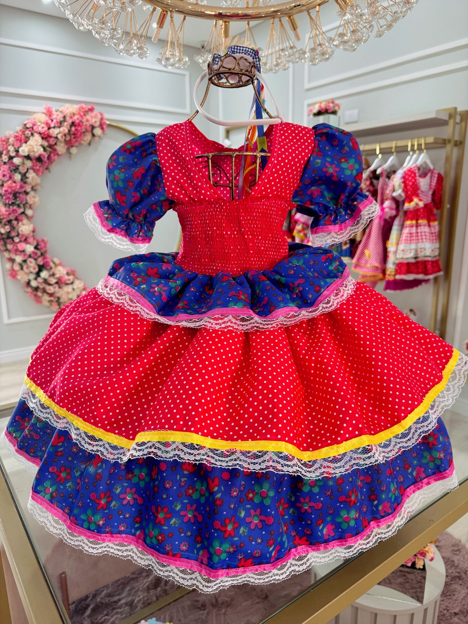 Vestido Infantil Junino Vermelho e Azul Colorido Florido