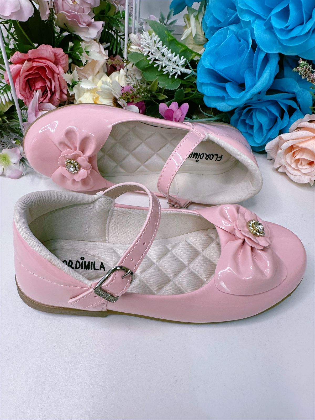 Sapatinho Rosa Verniz Com Lacinho e Flor Strass