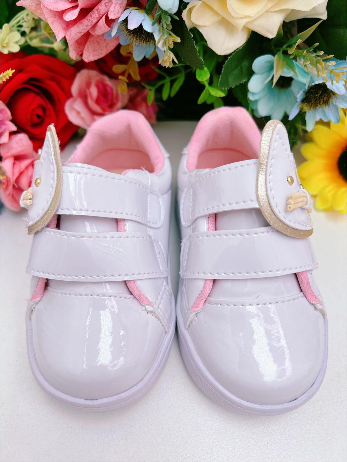 Tênis Branco Verniz Rosa C/ Aplique Gatinha Velcro Meninas