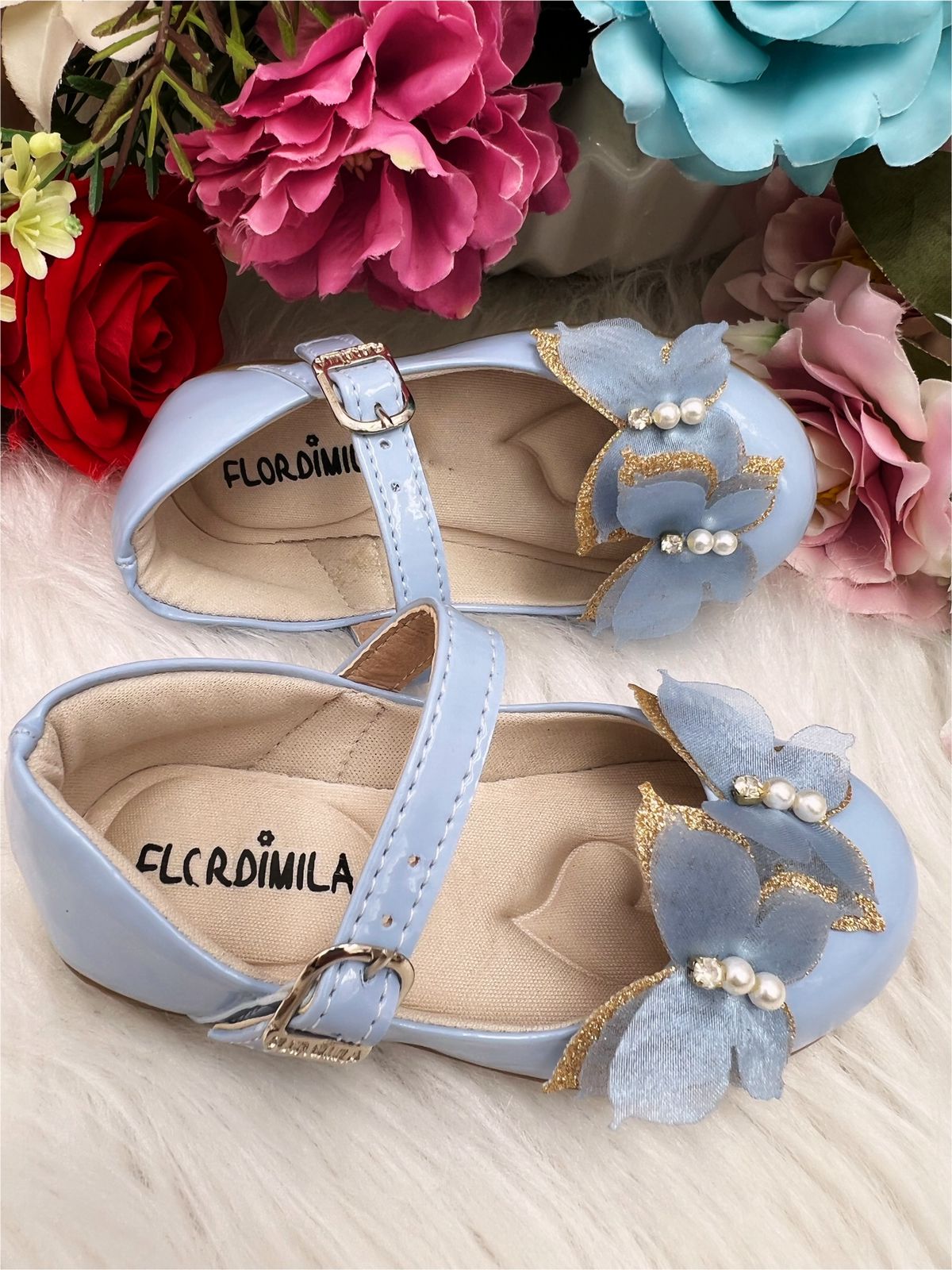 Sapatinho Azul Bebê Verniz C/ Aplique Borboleta Luxo Glitter