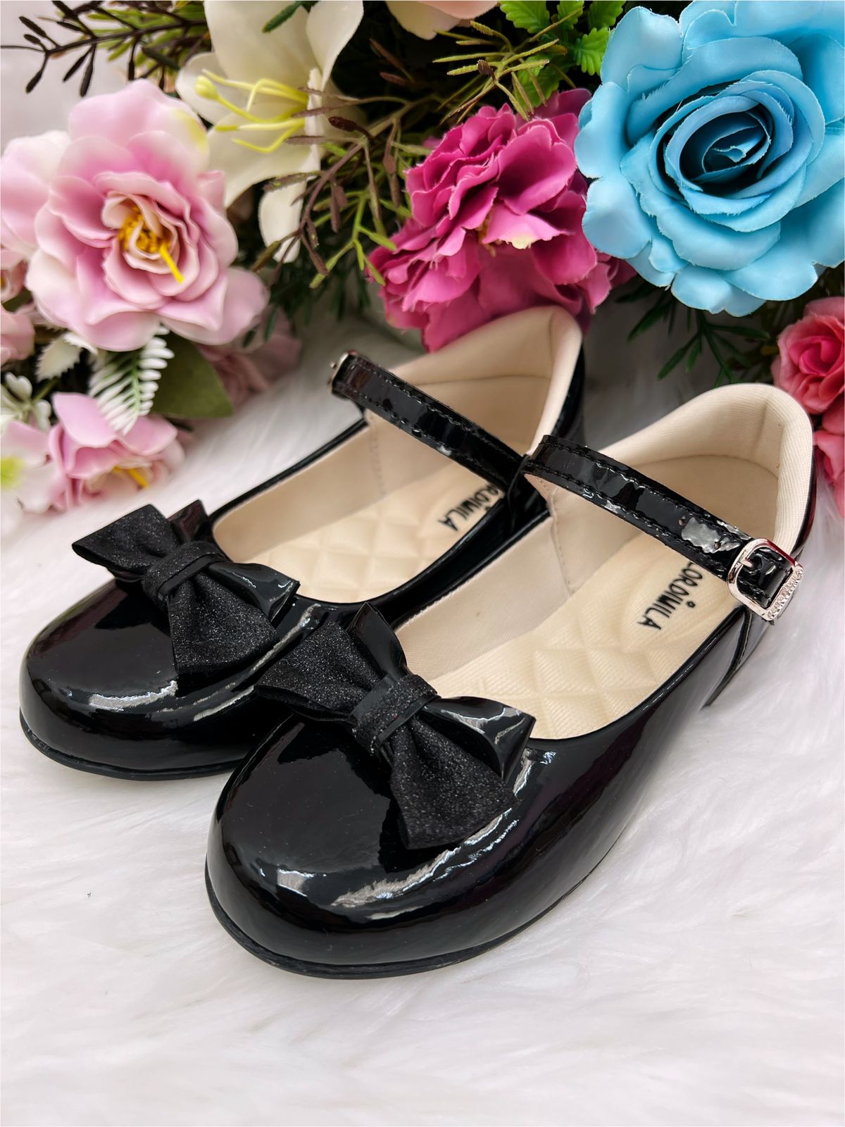 Sapatinho Preto Verniz Luxo Com Laço Glitter