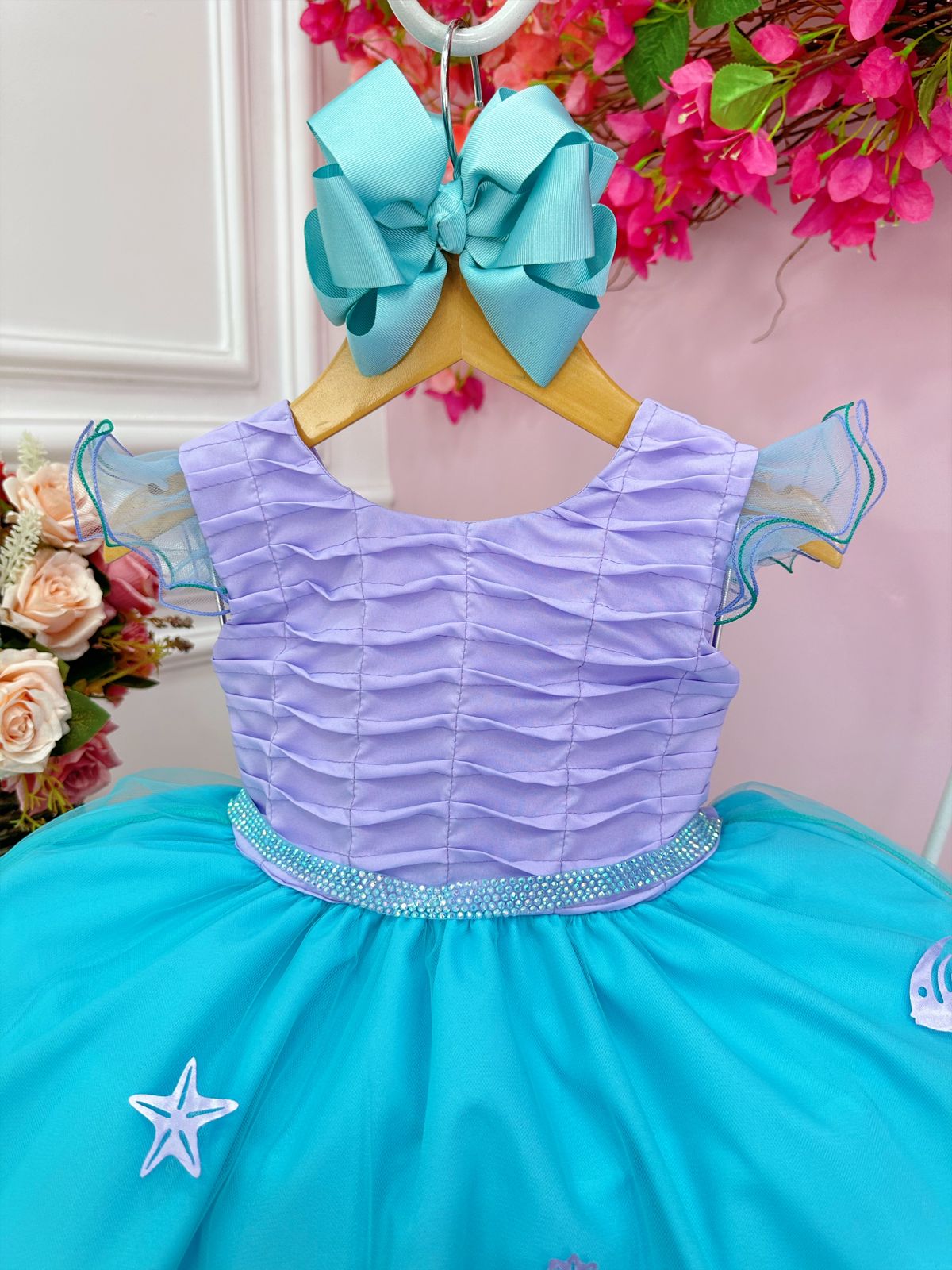 Vestido Infantil Ariel Apliques Fundo do Mar Busto Plissado