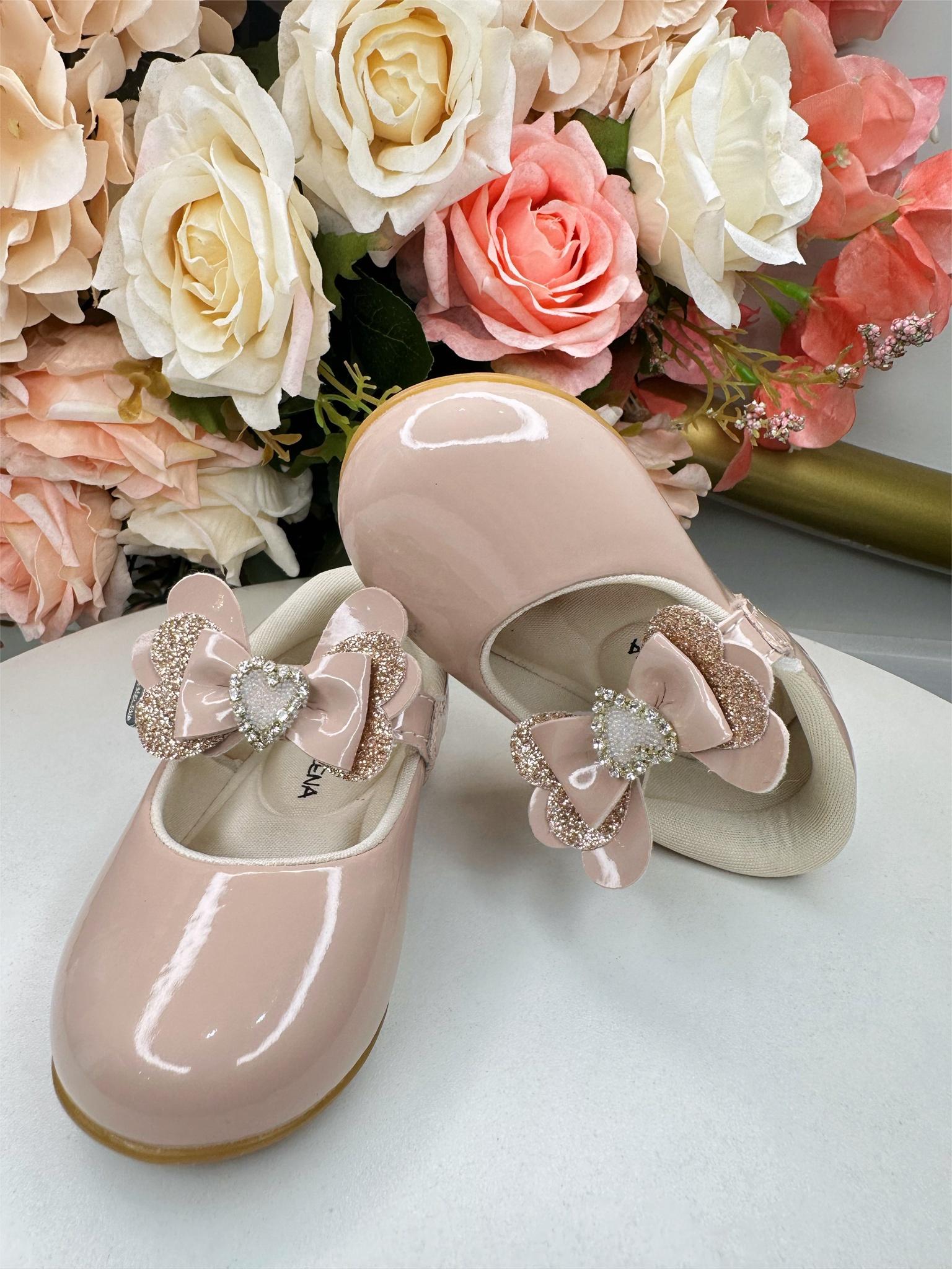 Sapatinho Rose Com Aplique de Coraçãozinho de Strass