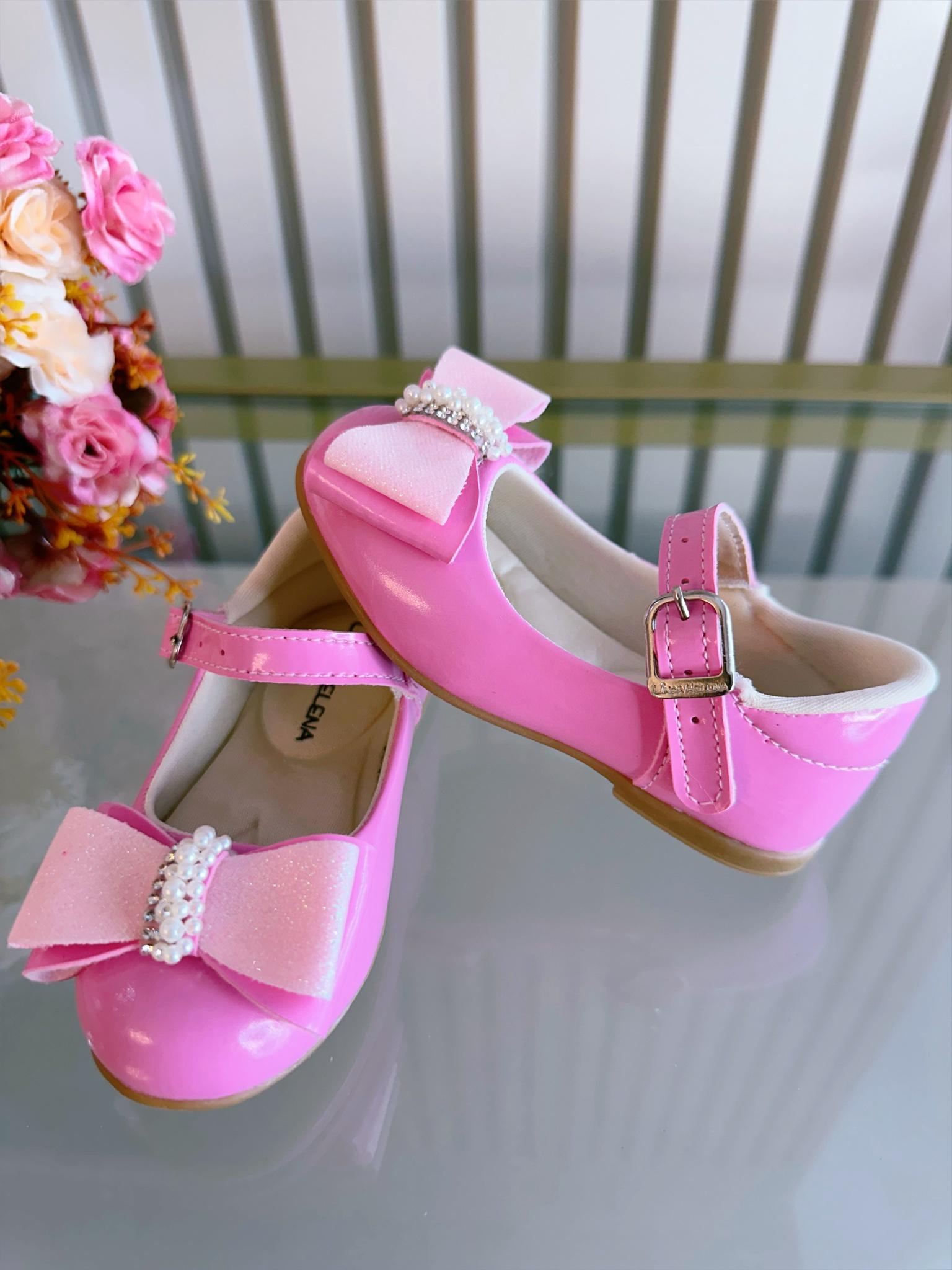 Sapatinho Rosa Chiclete Verniz Aplique de Lacinho Glitter