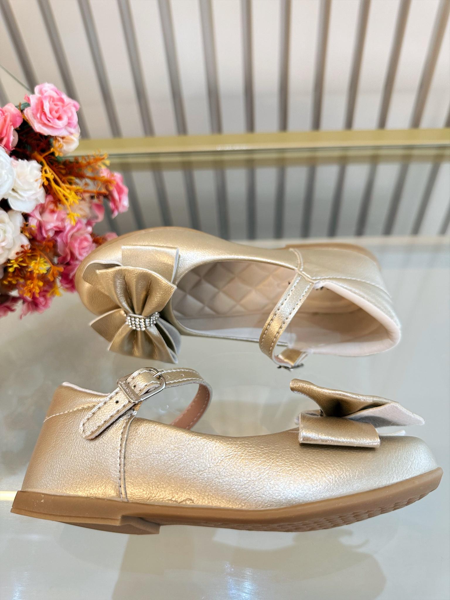 Sapatinho Dourado Luxo Com Lacinho e Strass