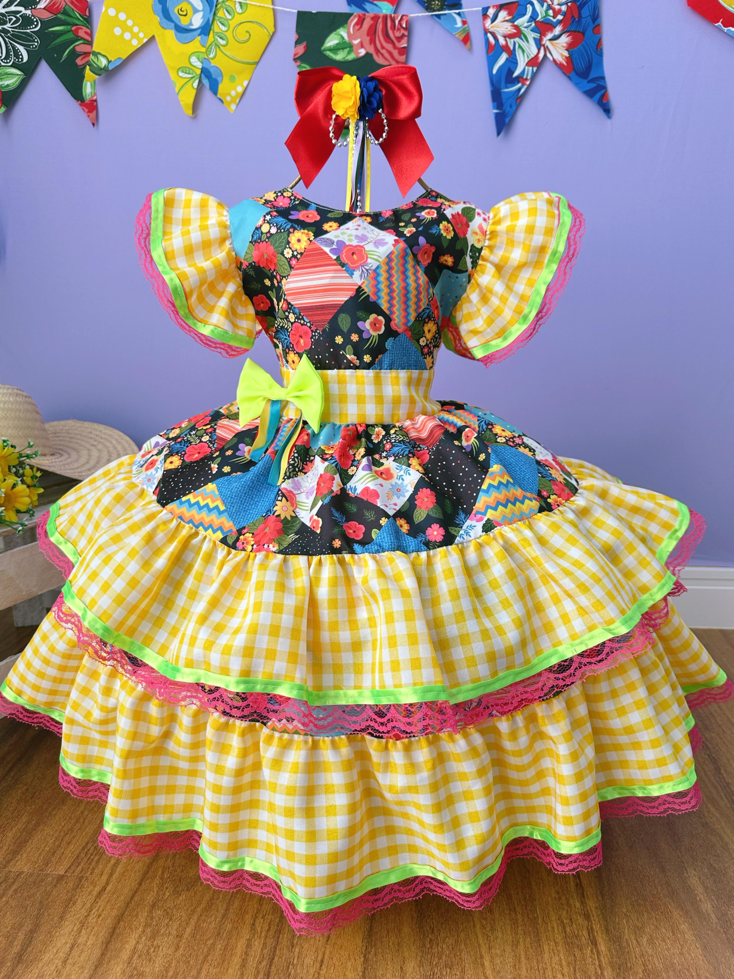 Fantasia Infantil Luxo Junino Arraiá Amarelo Xadrez Colorido