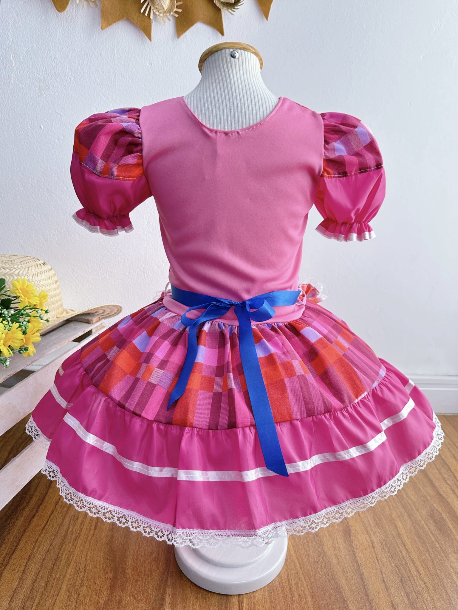 Fantasia Infantil Junino Rosa e Xadrez Pink Colorido