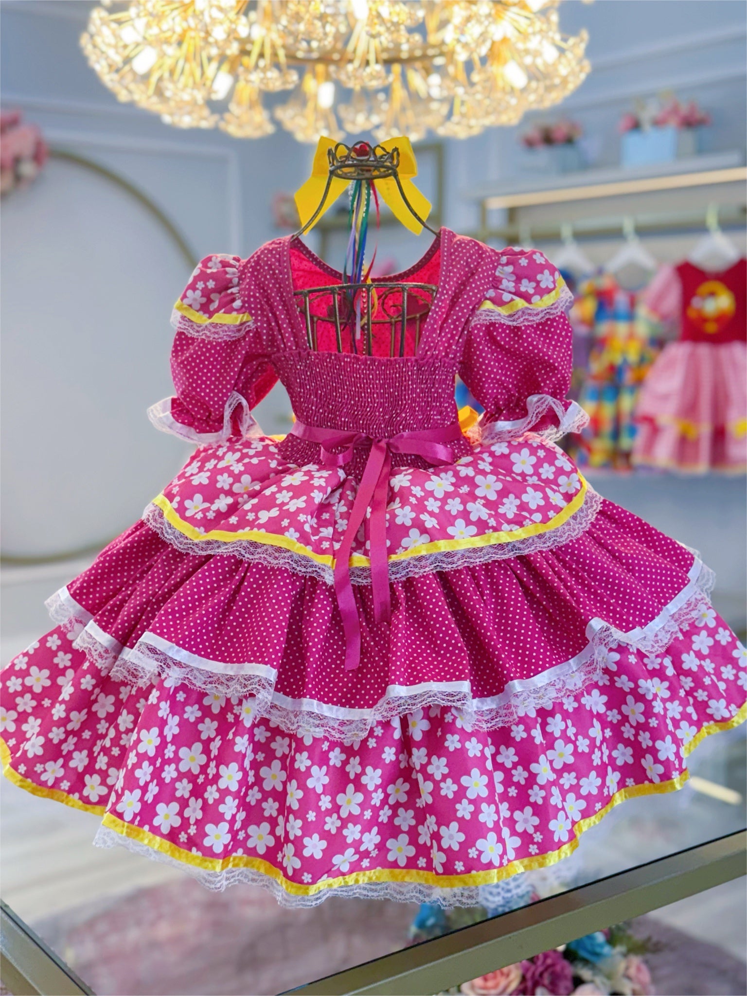 Fantasia Junino Arraiá Festa Rosa Com Desenhos Florzinhas