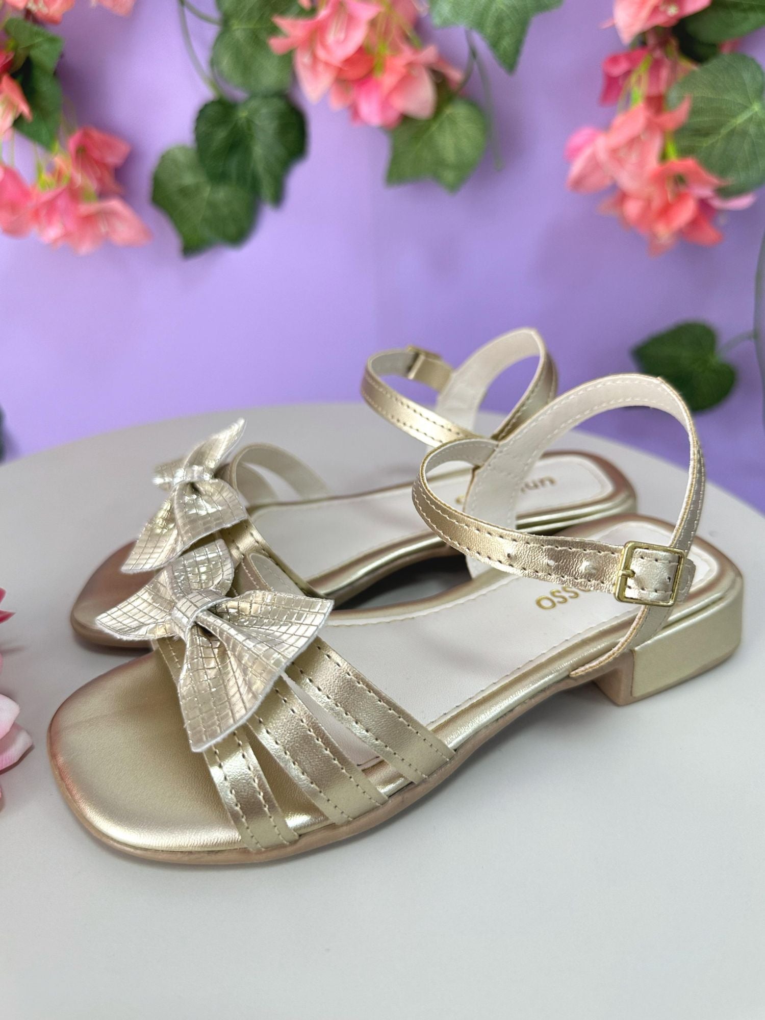 Sandália Infantil de Tiras Dourado Com Laço e Gltter Luxo