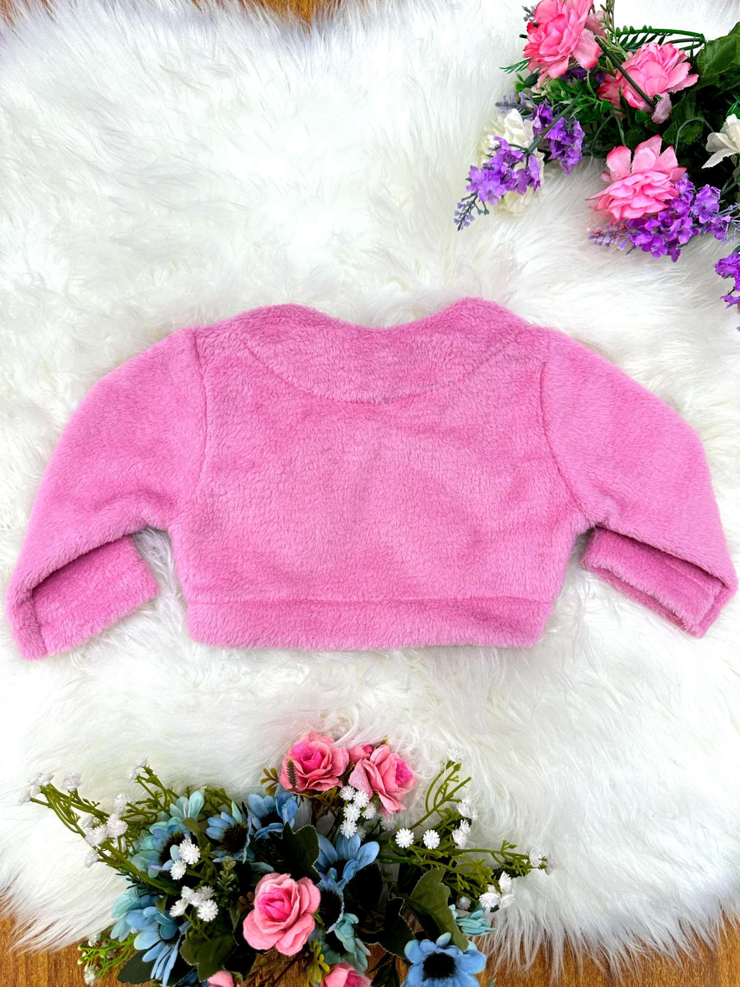 Bolero Infantil de Pelúcia Rose Plush Luxo e Botão Laço Stass
