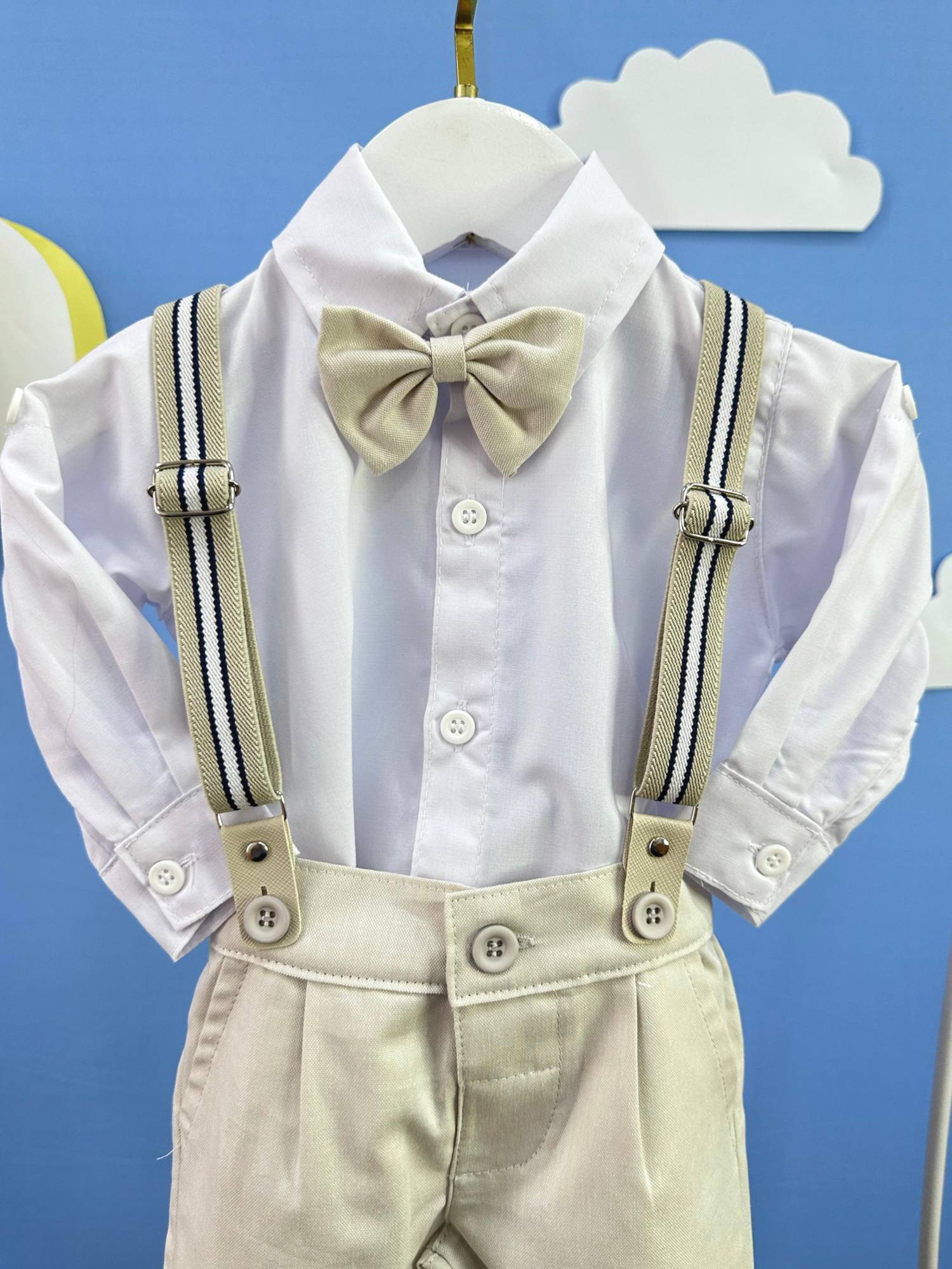 Conjunto Social Bebê Calça Susp.Bege e Camisa Branca