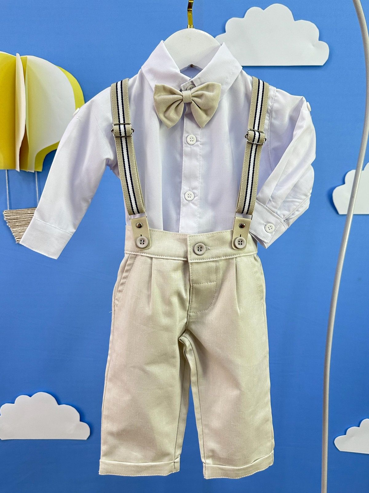 Conjunto Social Bebê Calça Susp.Bege e Camisa Branca