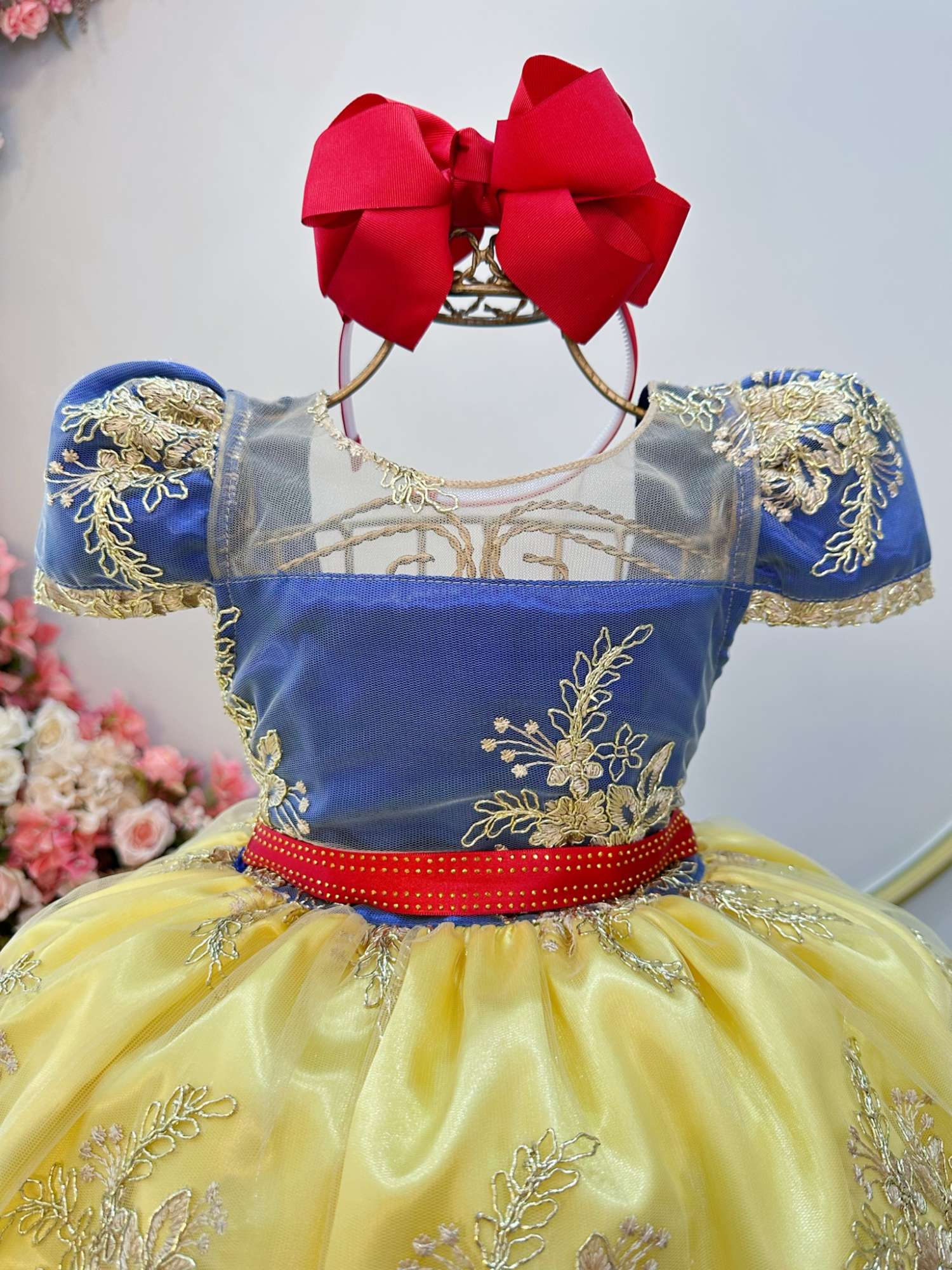 Vestido Infantil Branca de Neve C/ Renda Metalizada Dourada