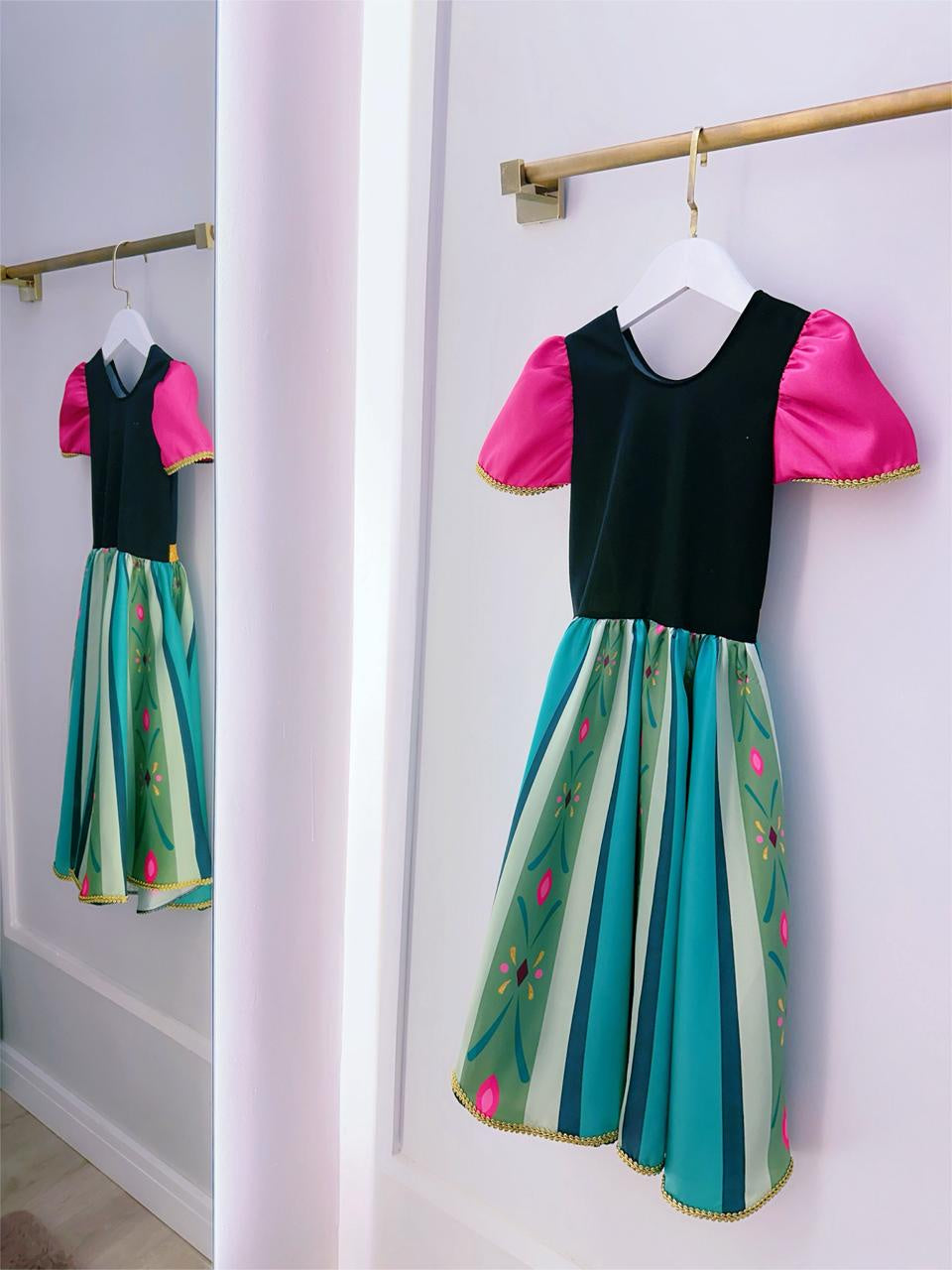 Vestido Fantasia Infantil Princesas Frozen Elsa Anna Festas