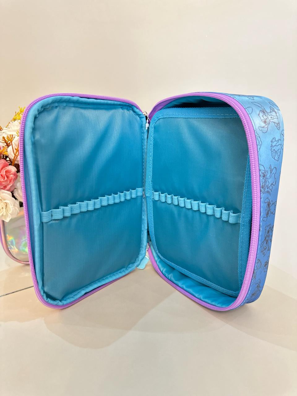 Kit Infantil Mochila rodinhas + Estojo do Lilo Stitch e Angel Azul