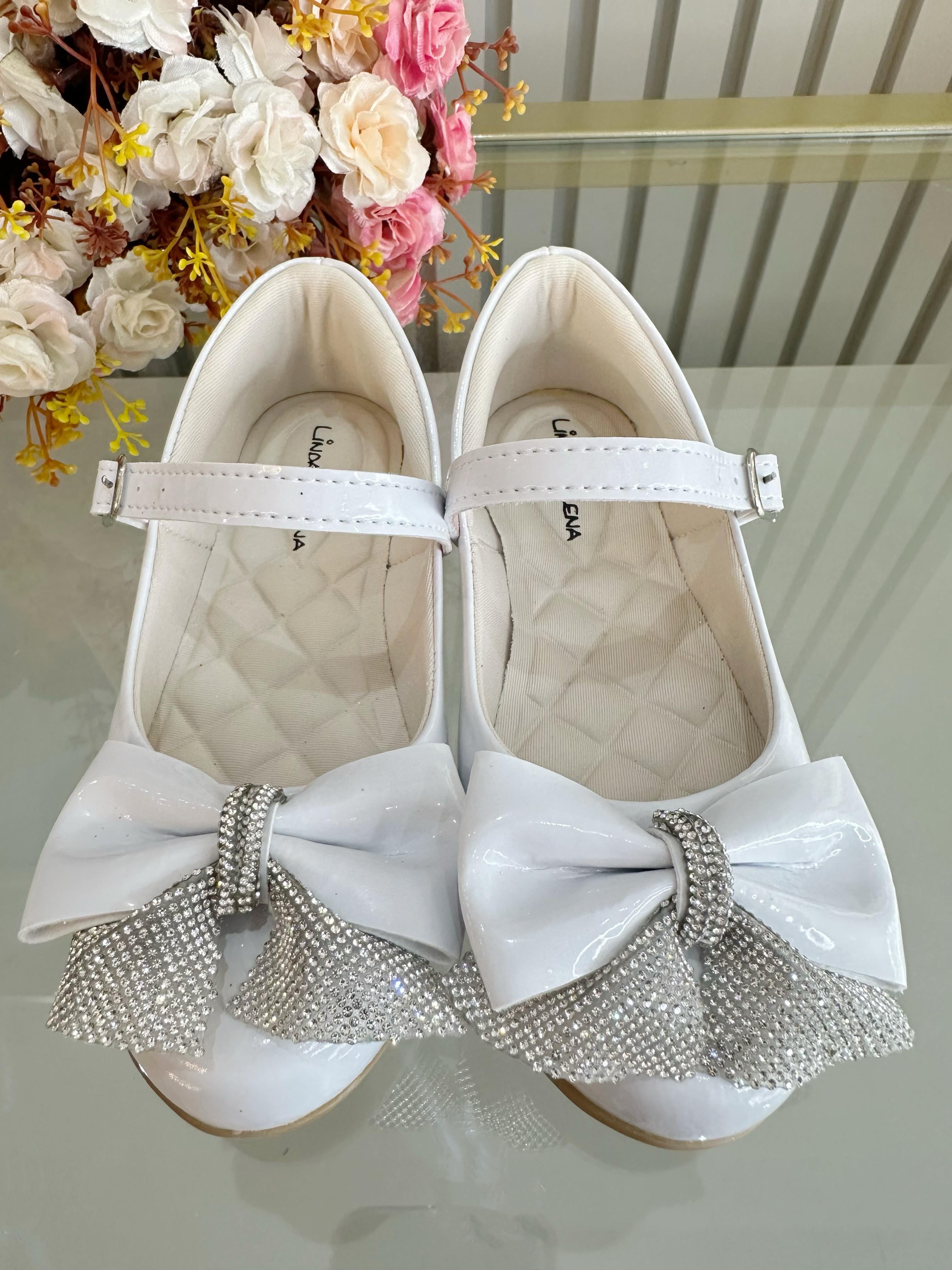 Sapatinho Infantil Branco Verniz Aplique de Lacinho Com Strass