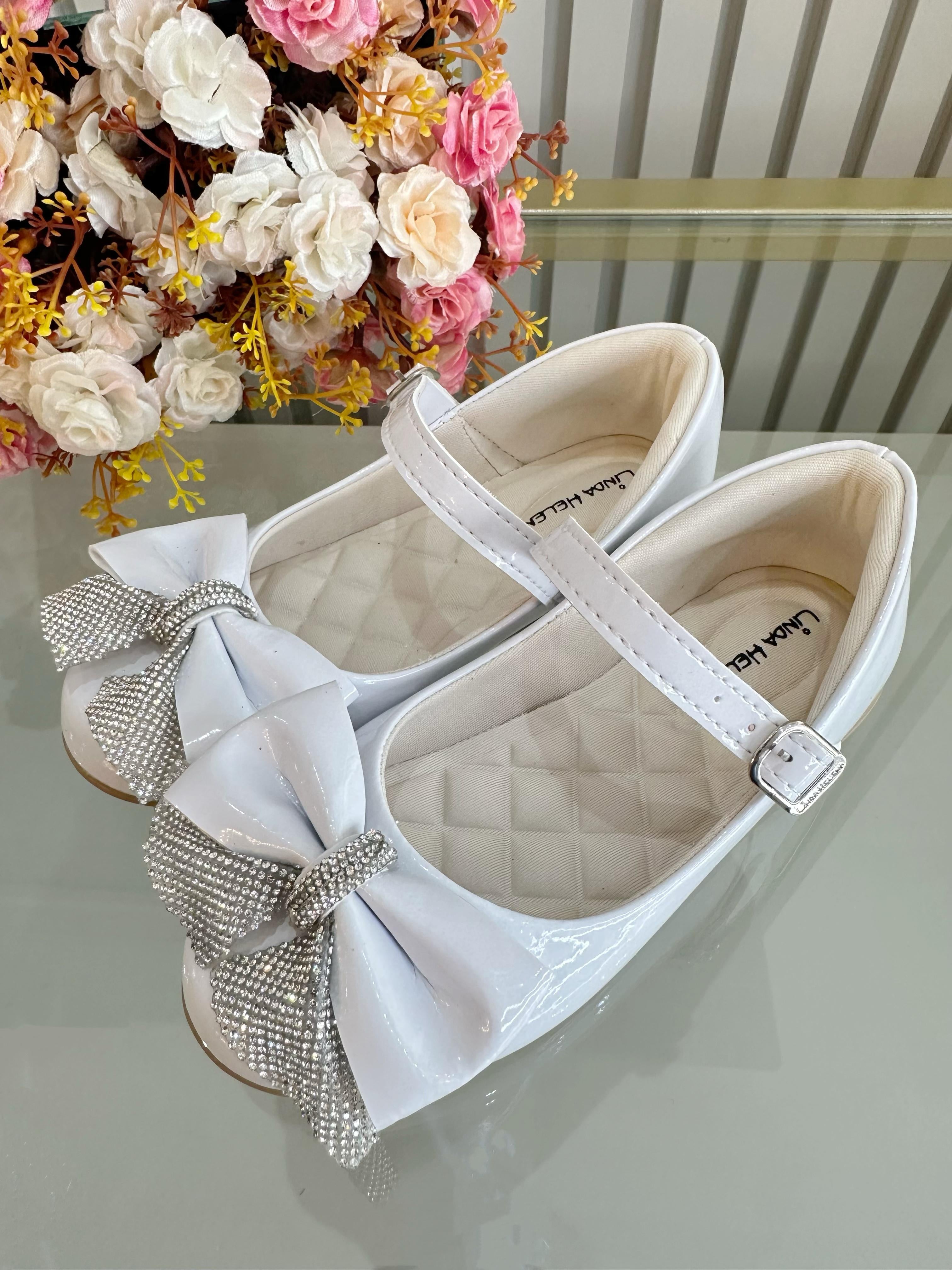 Sapatinho Infantil Branco Verniz Aplique de Lacinho Com Strass