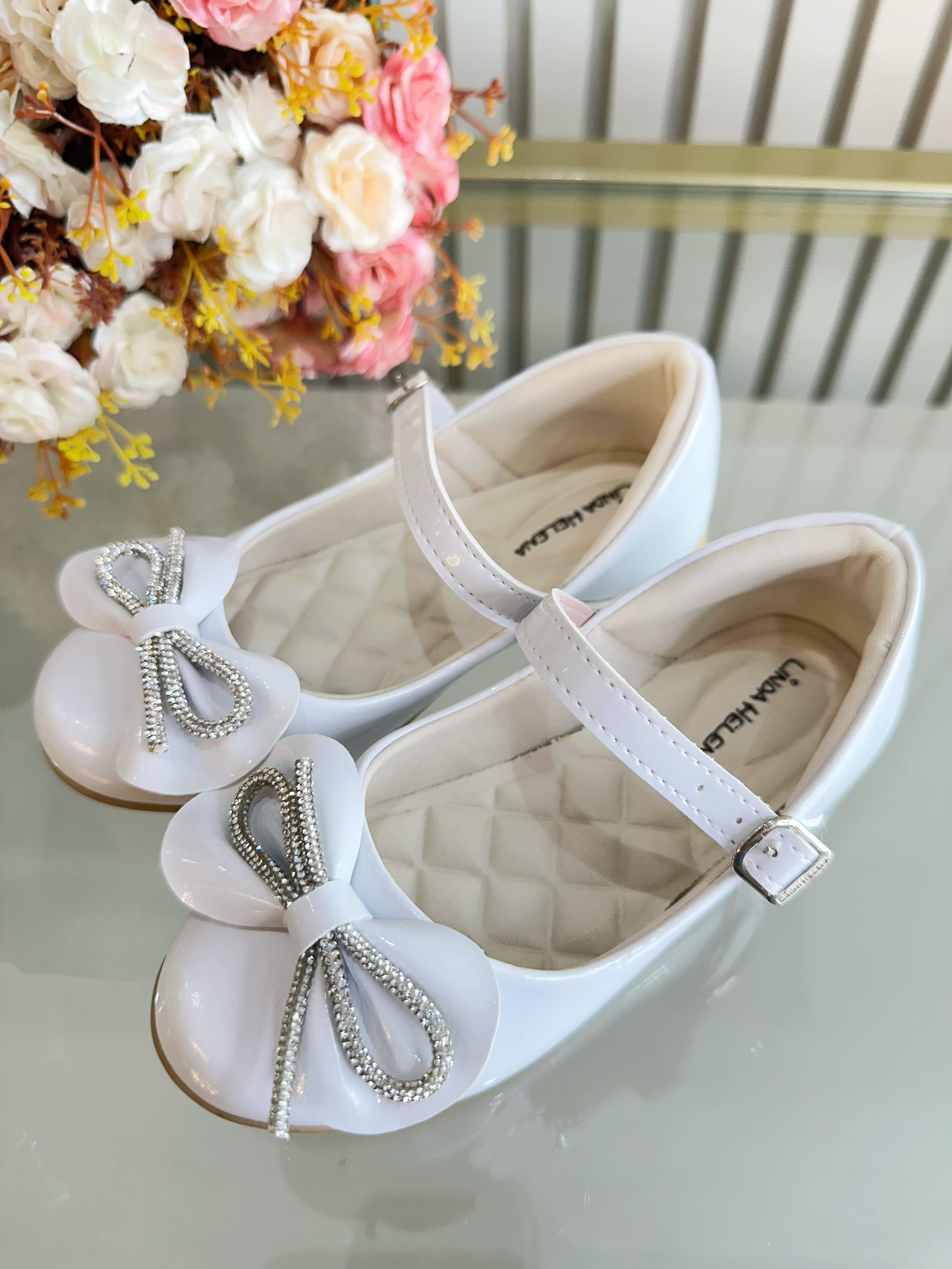Sapatinho Infantil Branco Verniz Com Aplique de Lacinho e Strass