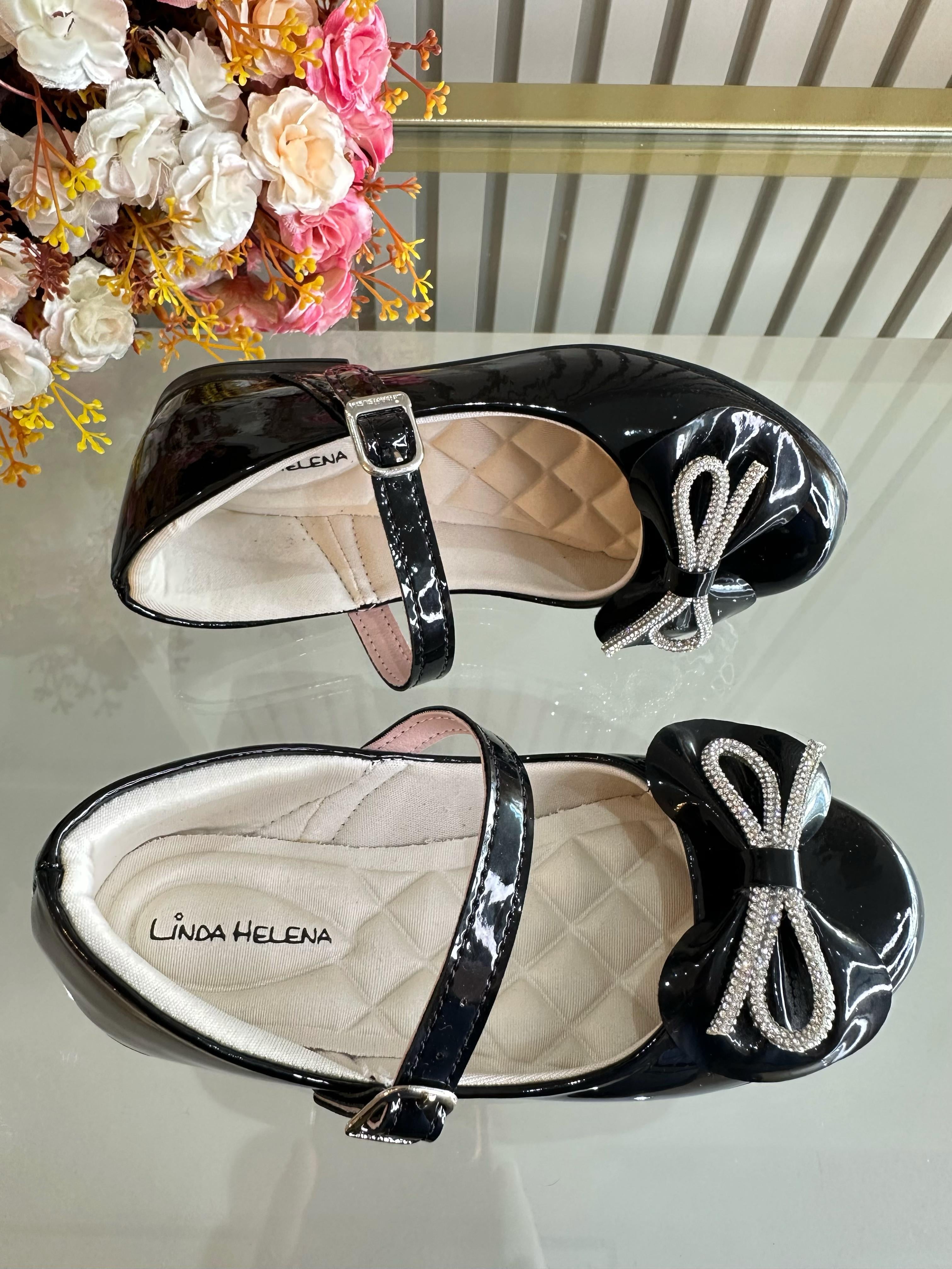 Sapatinho Infantil Preto Verniz Com Aplique de Lacinho e Strass