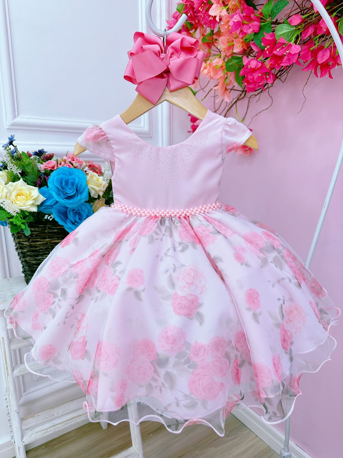 Vestido Infantil Bebê Rosa Florido de Rosas Busto Strass