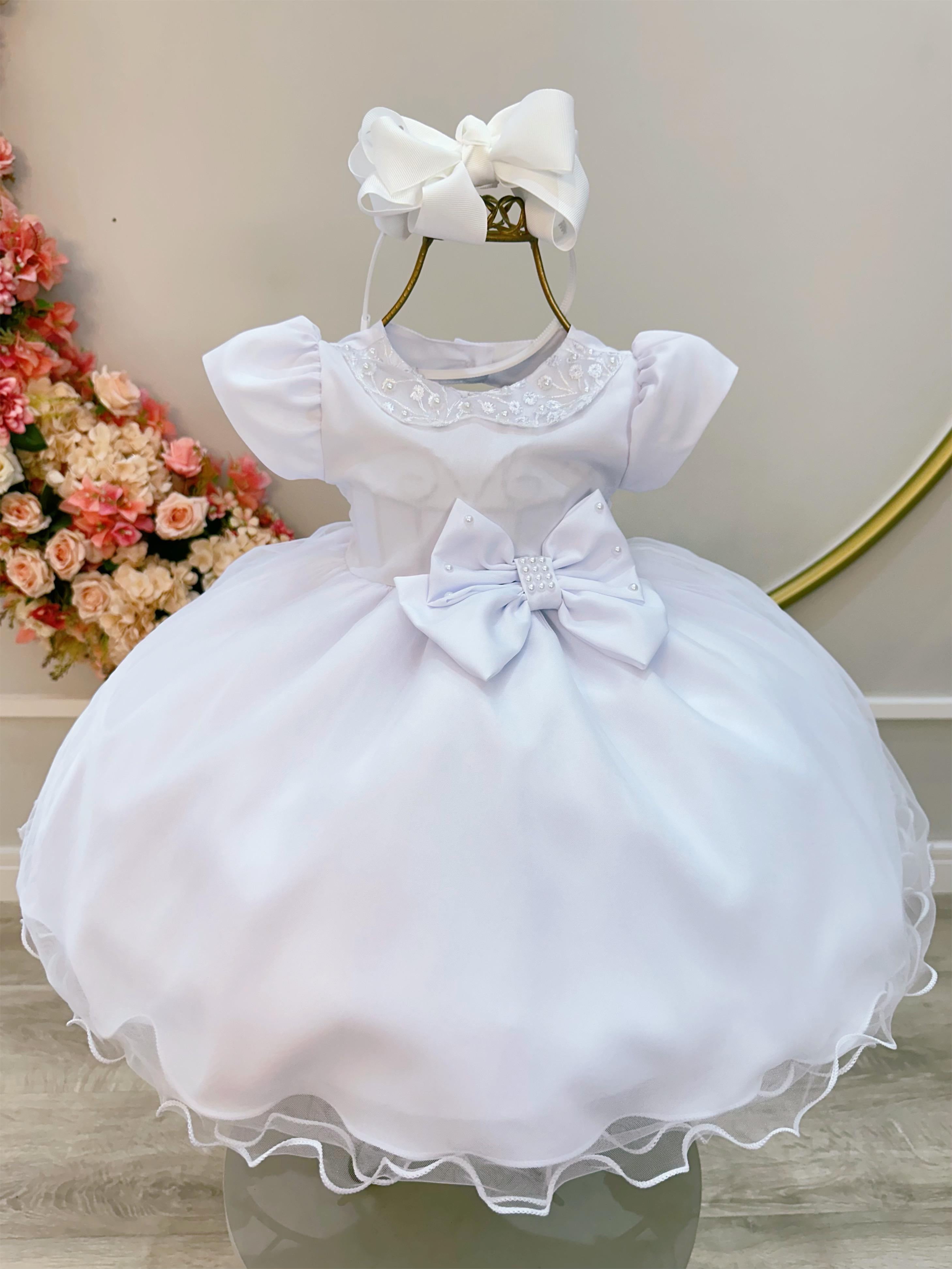 Vestido Infantil Bebê Branco Pérolas e Broche Laço Batizados