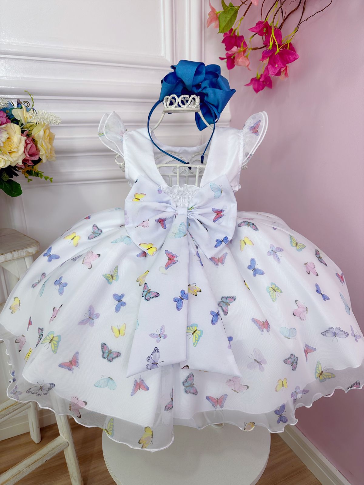 Vestido Infantil Branco Borboletas Coloridas Peito Plissado