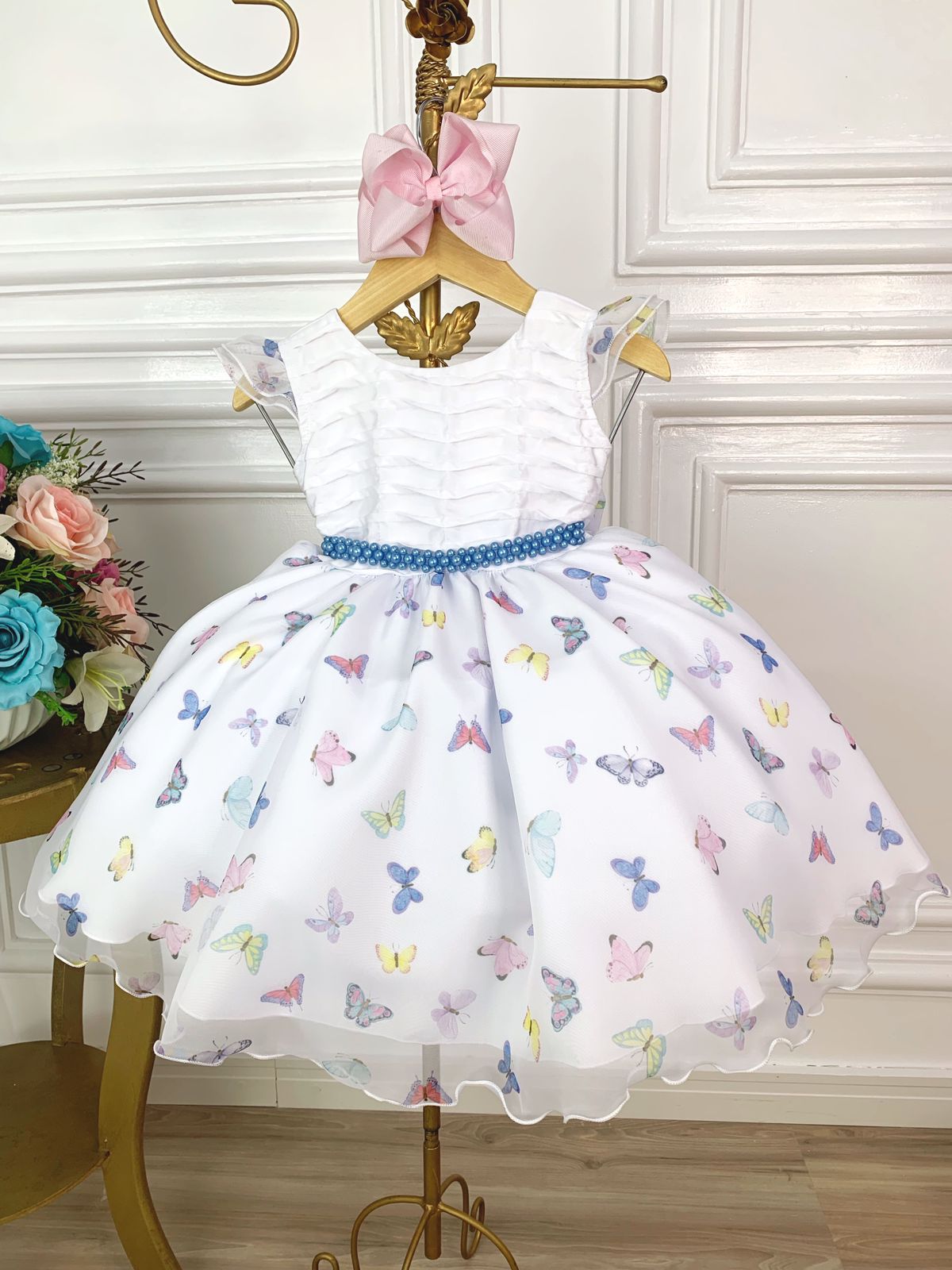 Vestido Infantil Branco Borboletas Coloridas Peito Plissado