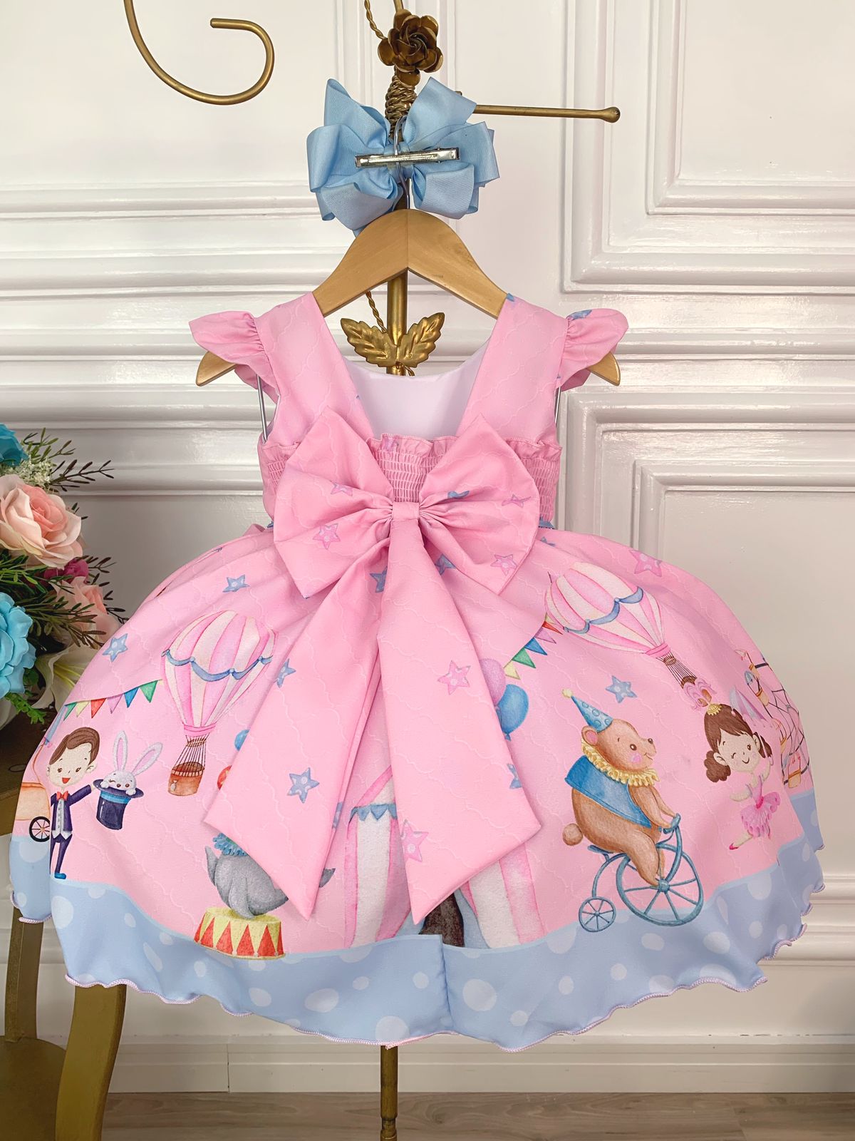 Vestido Infantil Rosa Turma do Circo Com Estrelas Pérolas