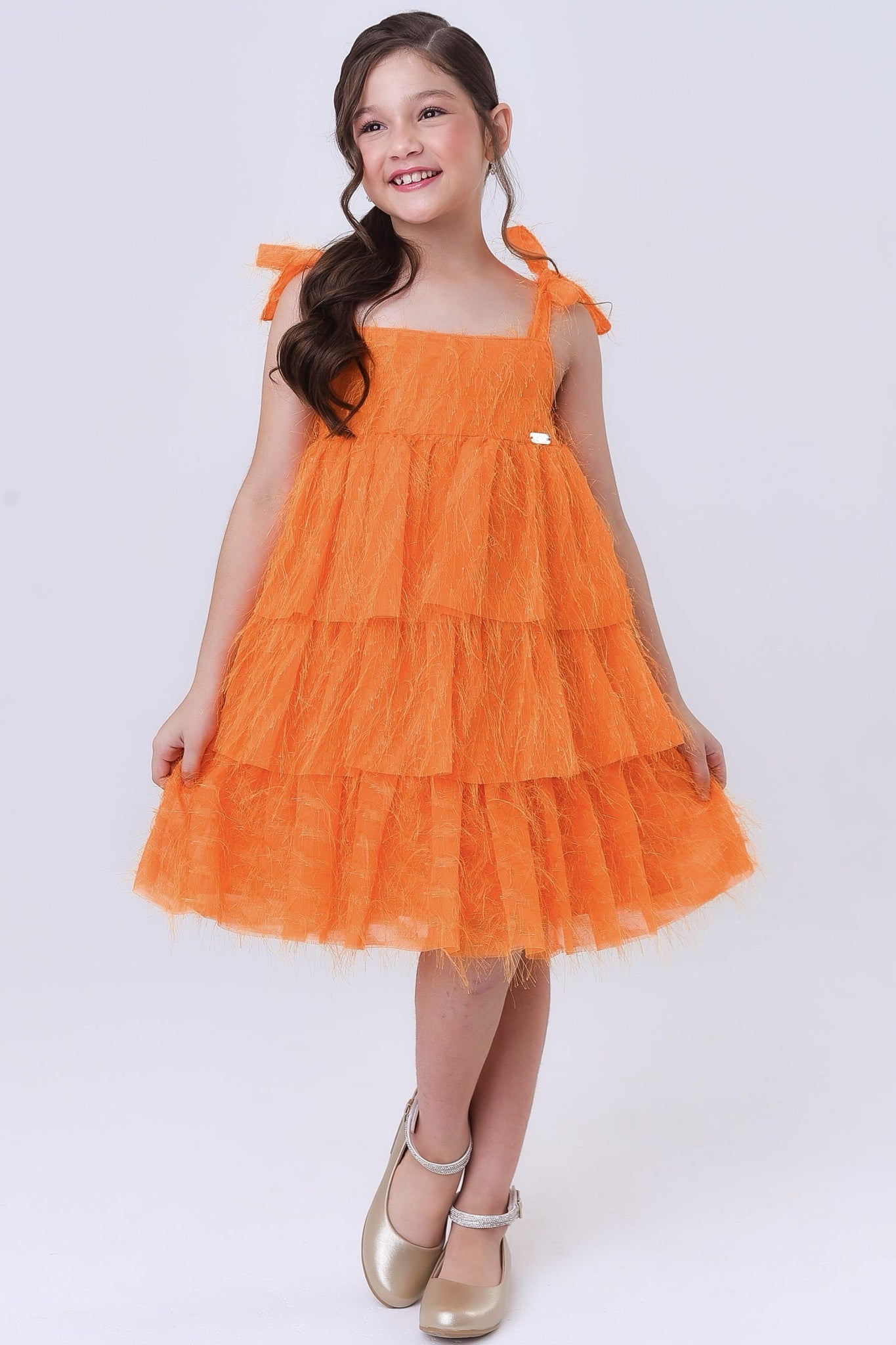 Vestido Infantil Laranja de Alça e Com Plumas Luxo