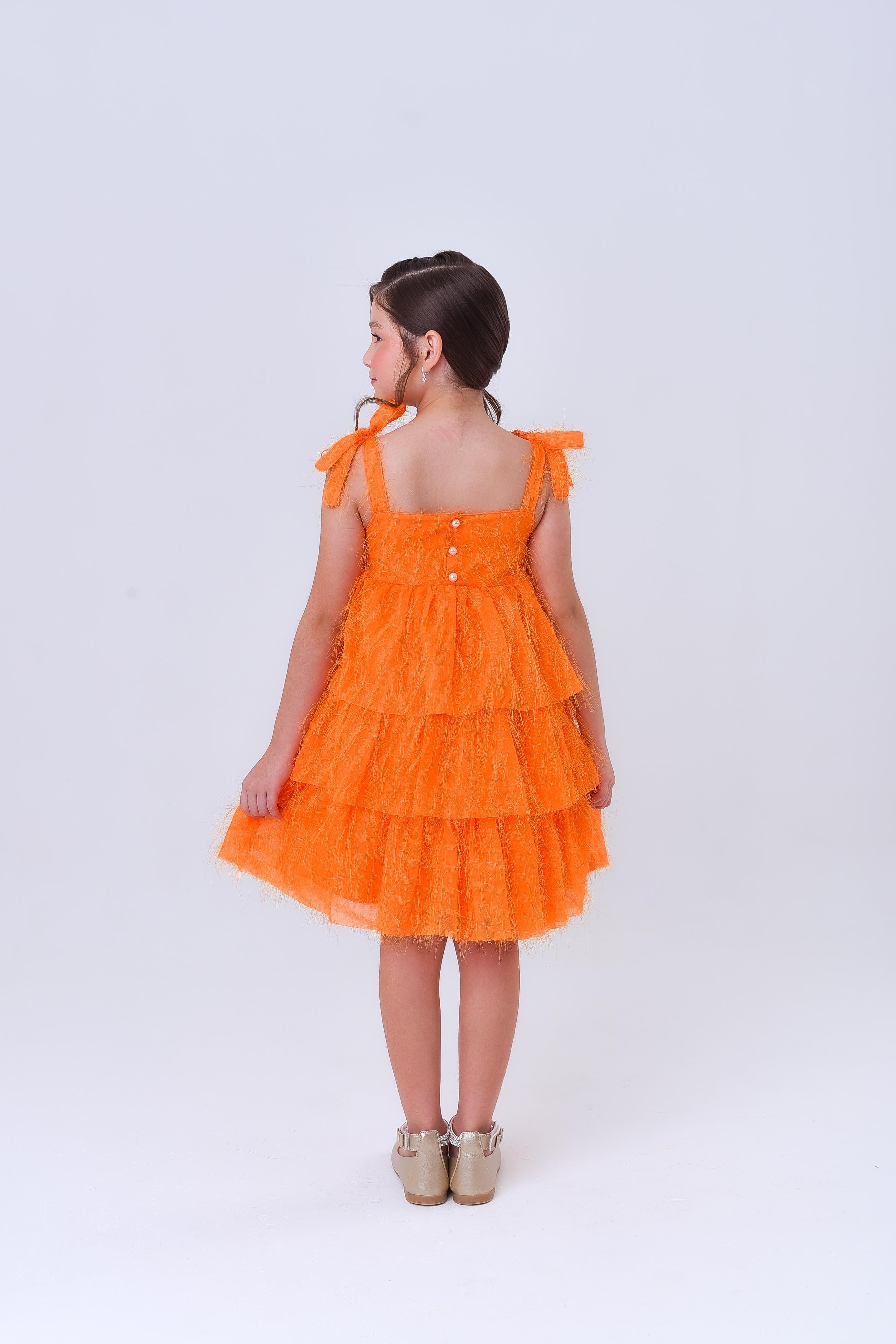Vestido Infantil Laranja de Alça e Com Plumas Luxo