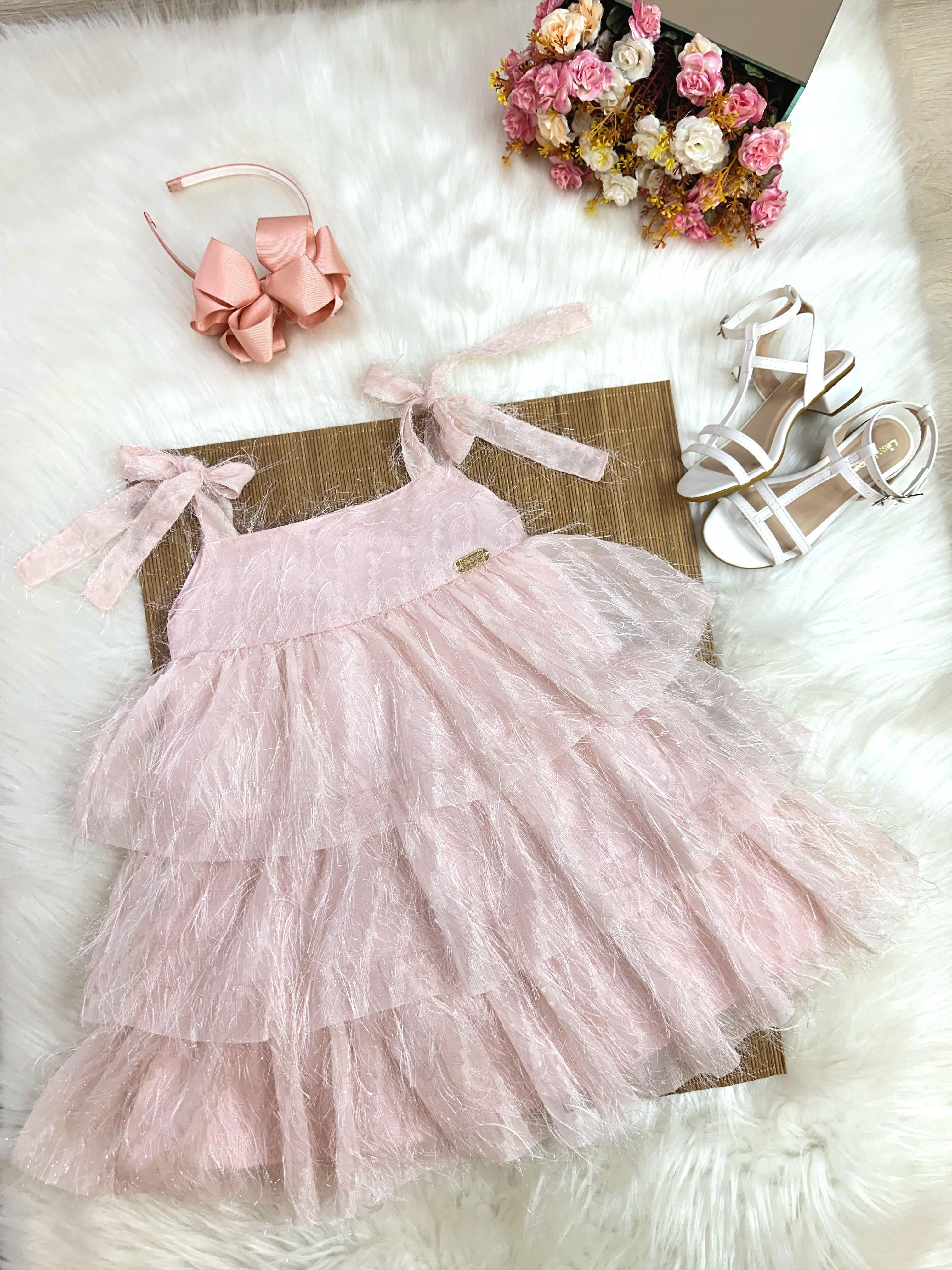 Vestido Infantil Pêssego de Alça e Com Plumas Luxo